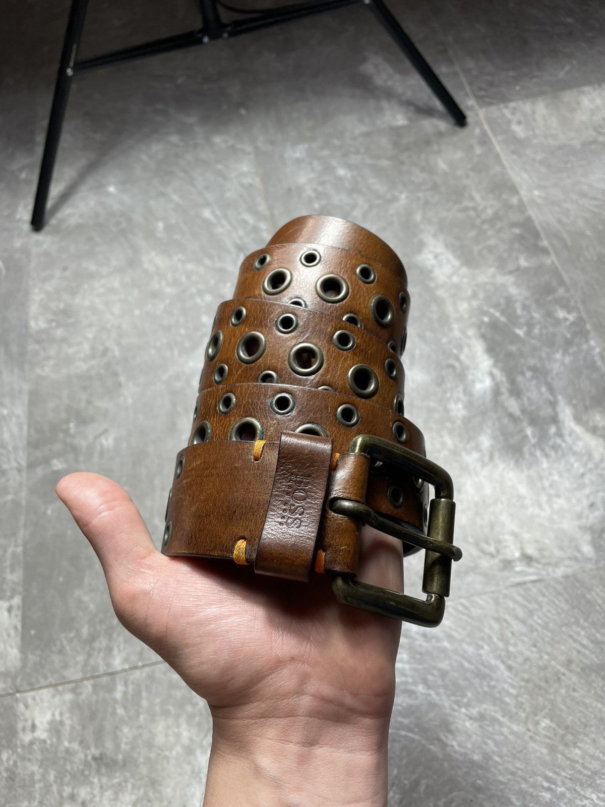 Hugo Boss Hugo Boss Gilbert Grommet Eyelet Leather Belt Made In Italy Size ONE SIZE - 2 Thumbnail