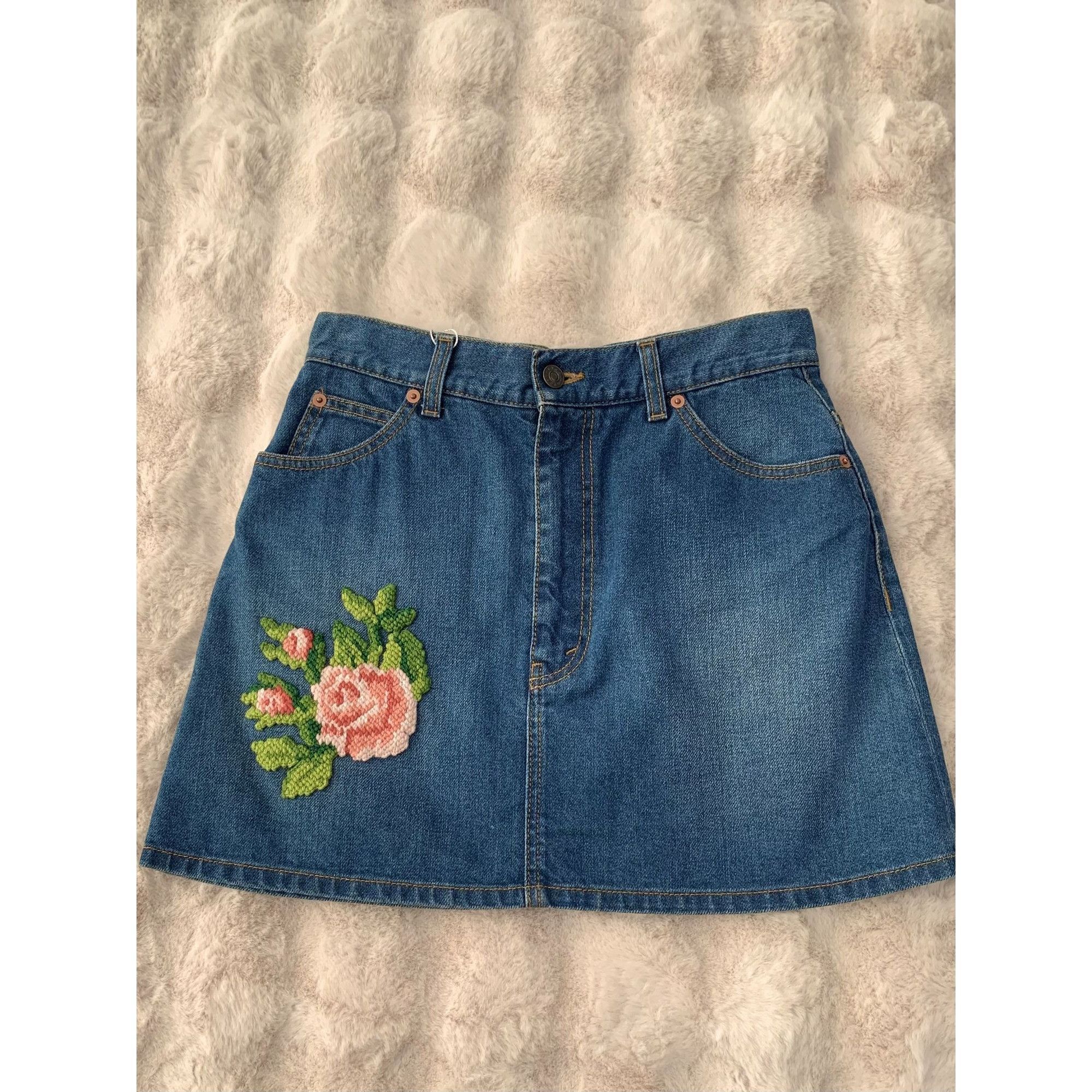 Gucci Gucci Floral Embroidery Denim Skirt Blue Size 42 Made In Ita Size 42" / US 20 - 1 Thumbnail