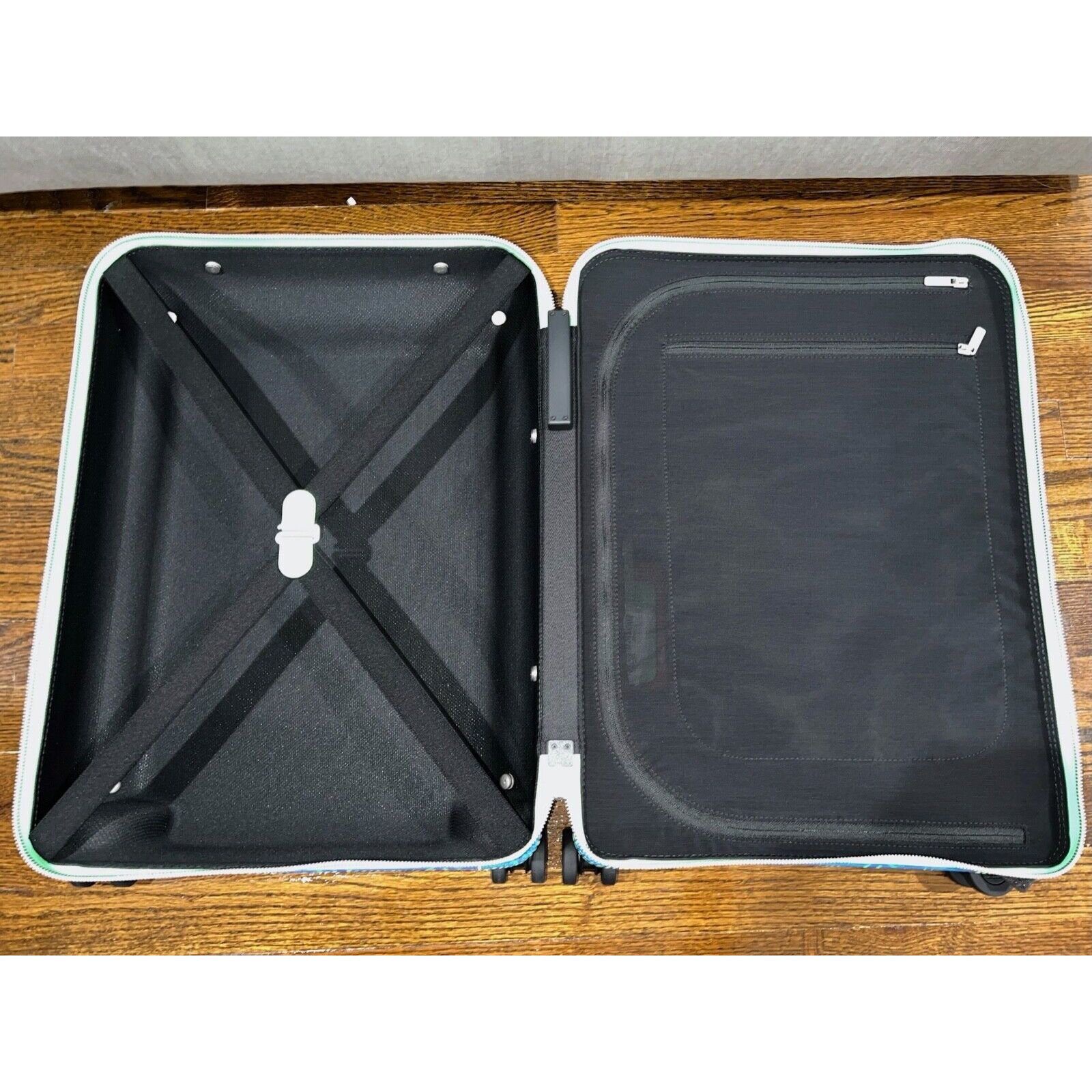 Louis Vuitton Louis Vuitton Horizon Cabin Rolling Luggage Travel Bag Size ONE SIZE - 10 Thumbnail