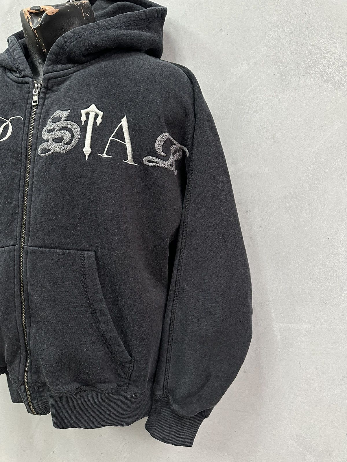 Trapstar London Vintage Trapstar Hoodie Faded Streetwear Y2k Oakley Style Size US S / EU 44-46 / 1 - 3 Thumbnail