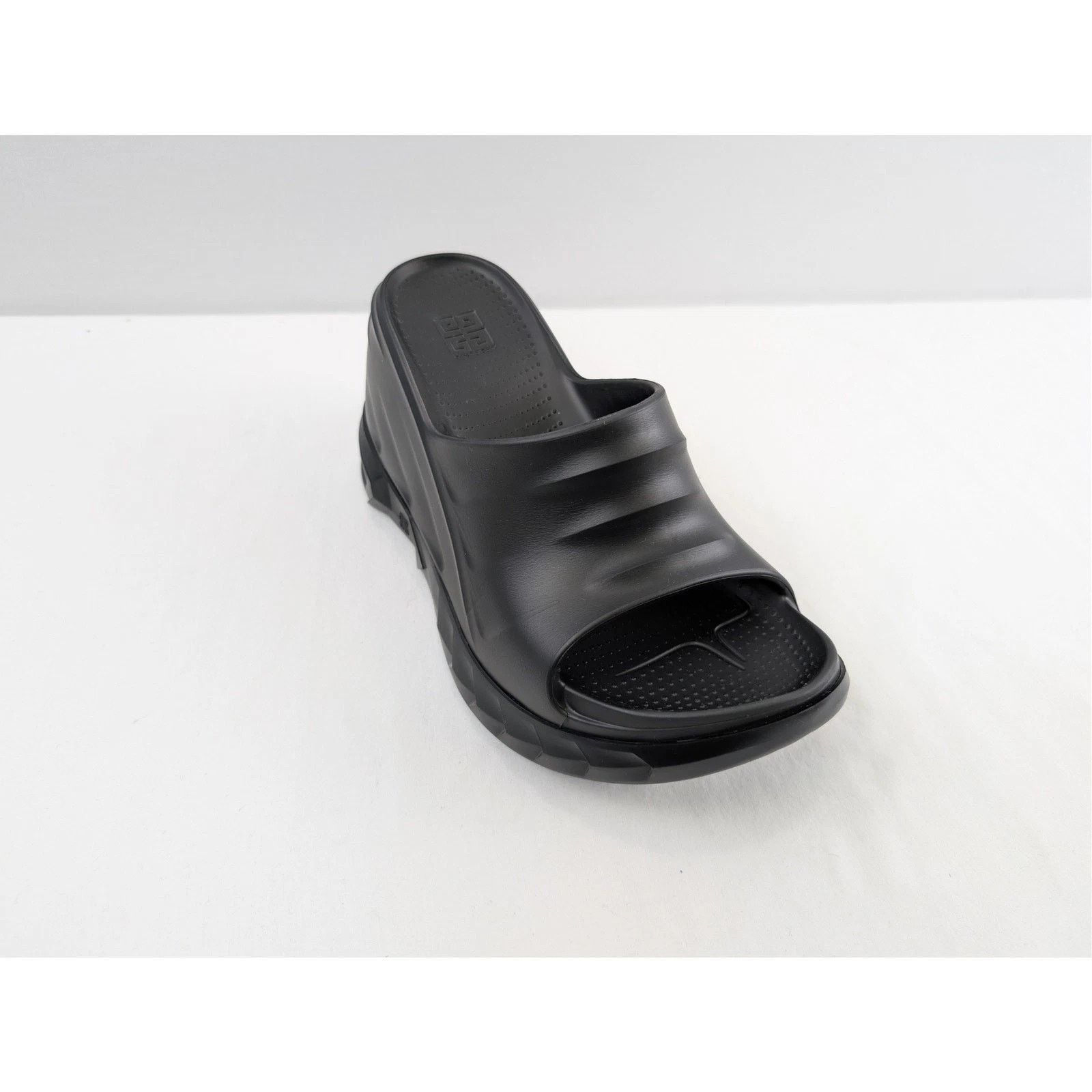 Givenchy o1rshd1 Q:5 / Marshmallow Sandals in Black Size US 9 / IT 39 - 3 Thumbnail