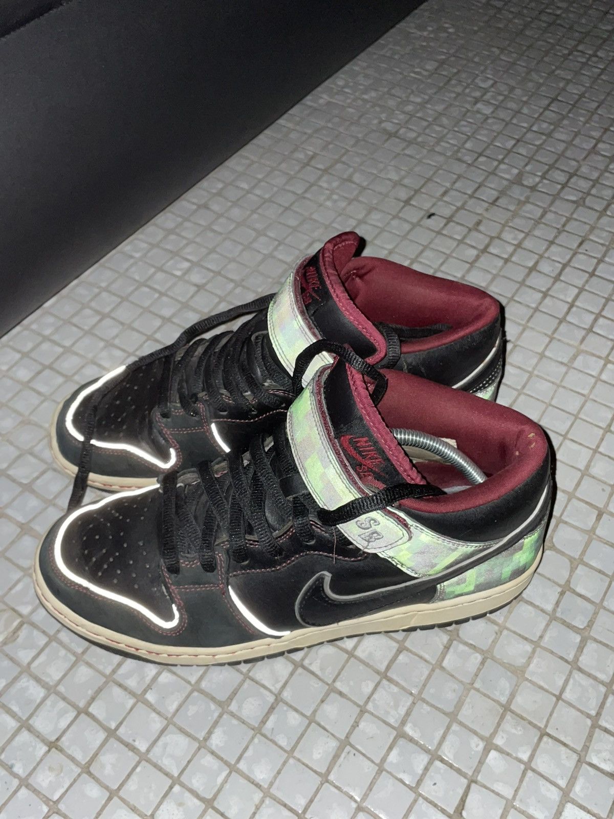 Nike Nike SB Dunk Mid Nitraid Limited Edition Men’s Size 42,5 Size US 9.5 / EU 42-43 - 5 Thumbnail