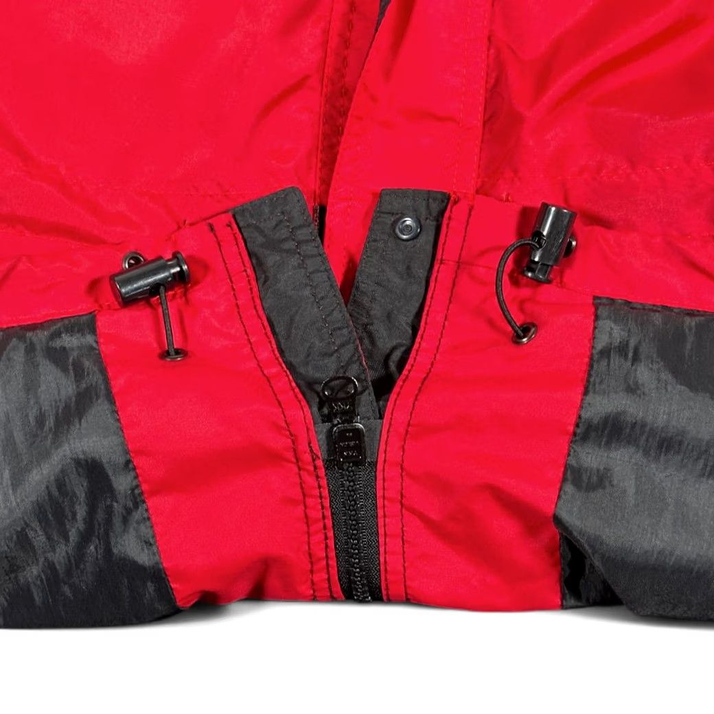 Marlboro VINTAGE Marlboro Jacket Adult XL Red 90s Outdoor Parka Nylon Lined Wind-Resistant Hooded Casual Mens Size US XL / EU 56 / 4 - 7 Thumbnail
