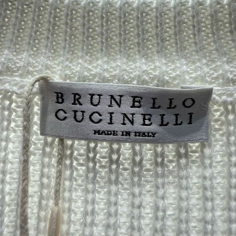 Brunello Cucinelli Brunello Cucinelli Sequined Patch Sleeve Solid Knitted Swe Size S / US 4 / IT 40 - 3 Thumbnail