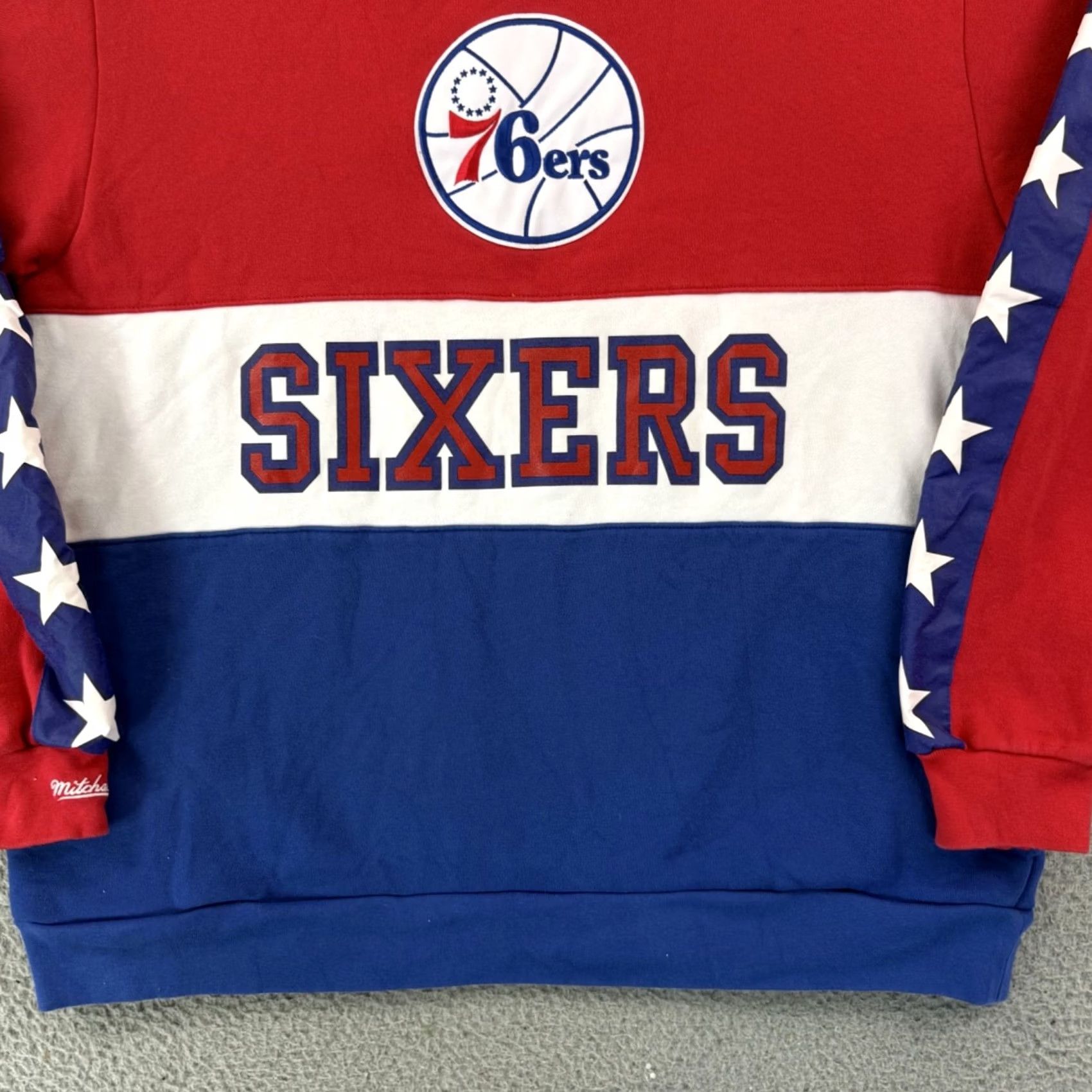 Mitchell & Ness VINTAGE Philadelphia 76ers Sweatshirt Mens 2XL NBA Mitchell & Ness Shirt Graphic Print Logo 90s Mens Size US XXL / EU 58 / 5 - 2 Thumbnail
