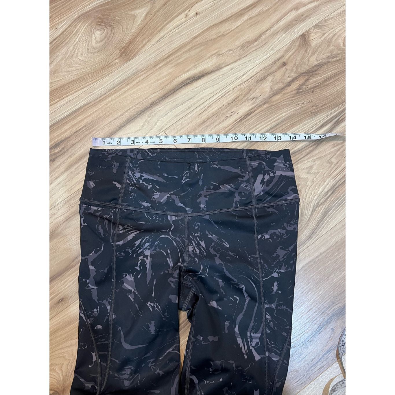 Athleta Athleta Velocity Stash Pocket Black Marbled 7/8 Legging sz X Size 25" / US 0 / IT 36 - 4 Thumbnail