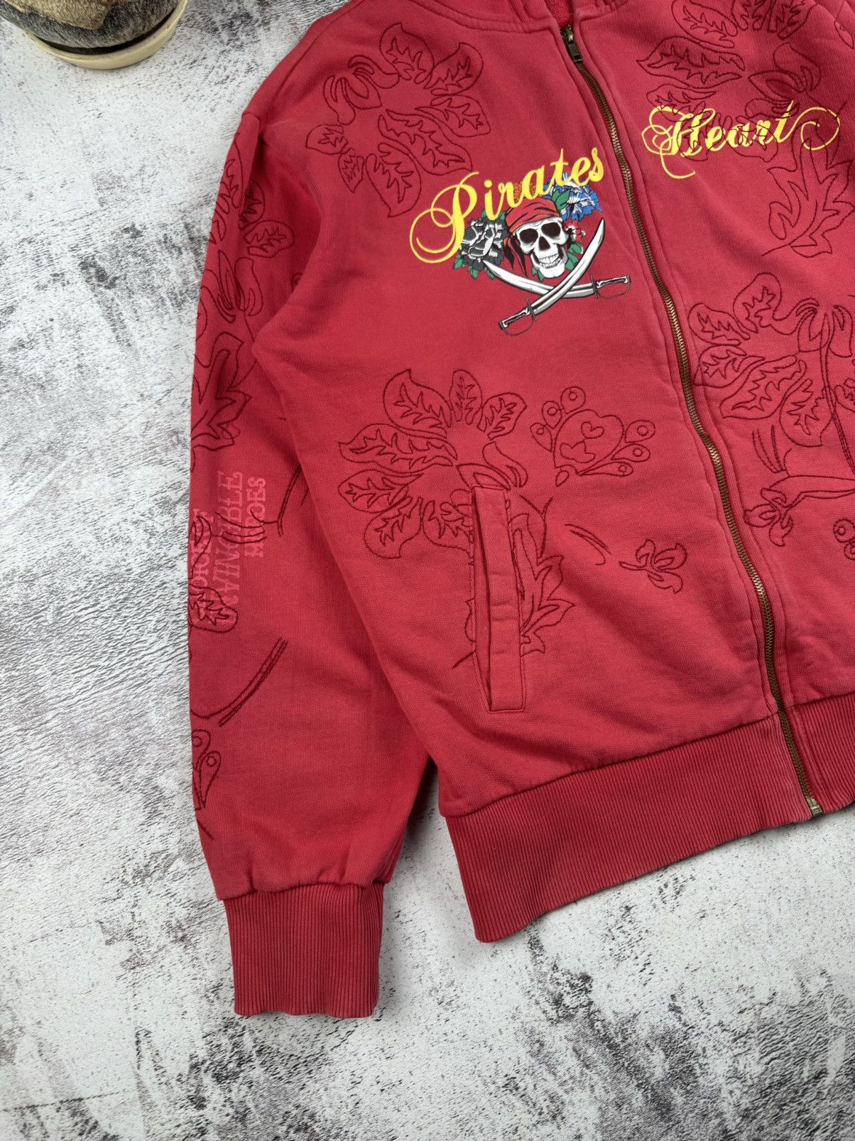 Japanese Brand × Vintage Y2K Skull John Devin Pirates Heart Ed Hardy Style Zip Hoodie Size US L / EU 52-54 / 3 - 9 Thumbnail