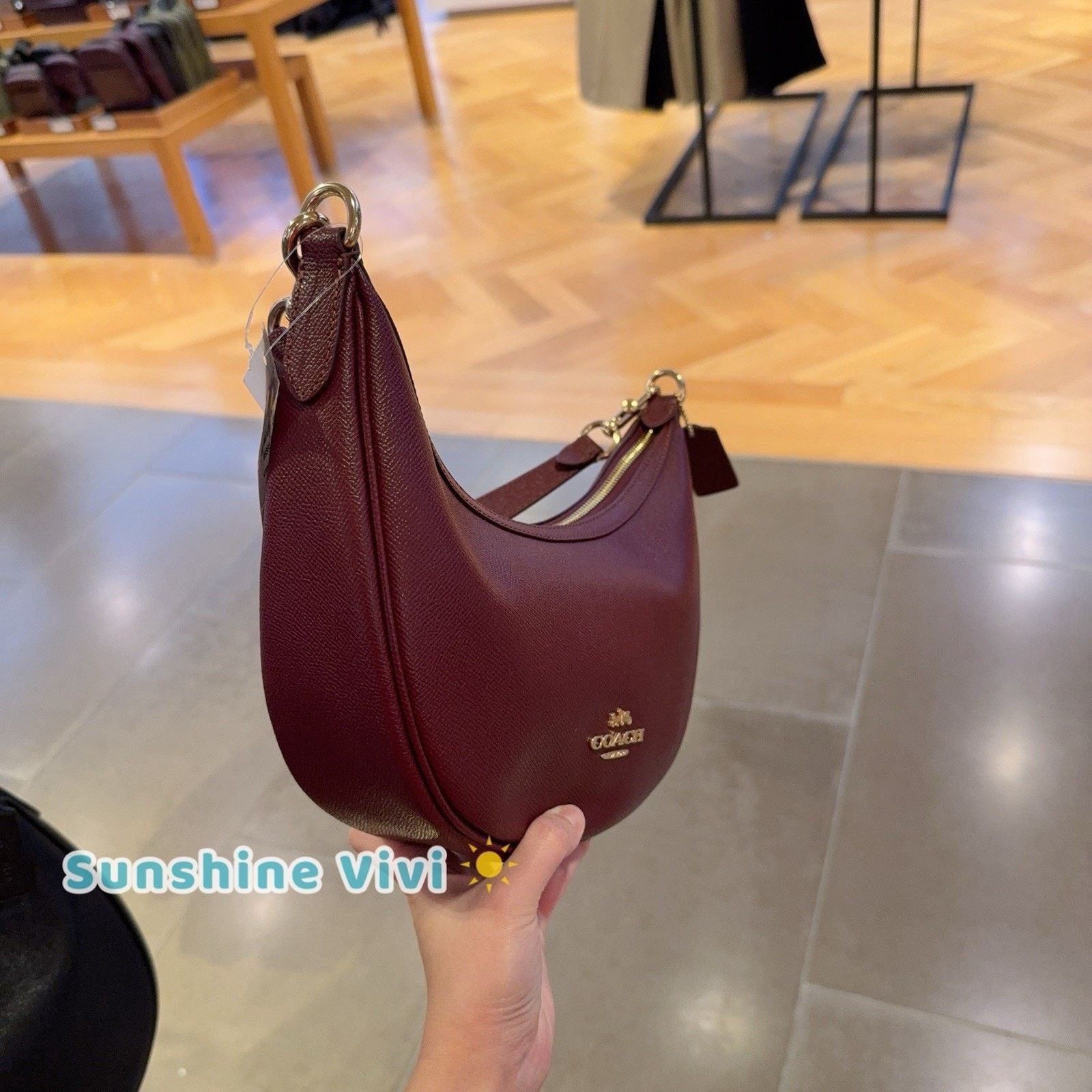 Coach NWT Coach Aria Shoulder Bag CCL28 leather DARK WINE Size ONE SIZE - 3 Thumbnail