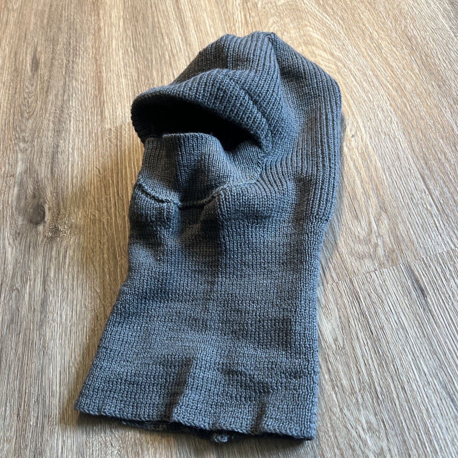 The Unbranded Brand Vintage 1983 US Gray Wool Balaclava Knit Hood Military Cap L Size ONE SIZE - 3 Thumbnail