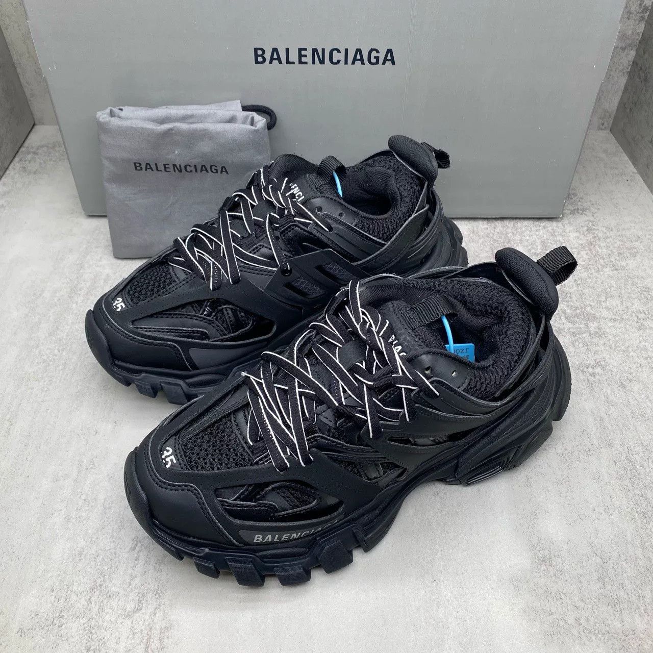 Balenciaga Balenciaga Track Shoes Size US 4 / IT 34 - 1 Thumbnail