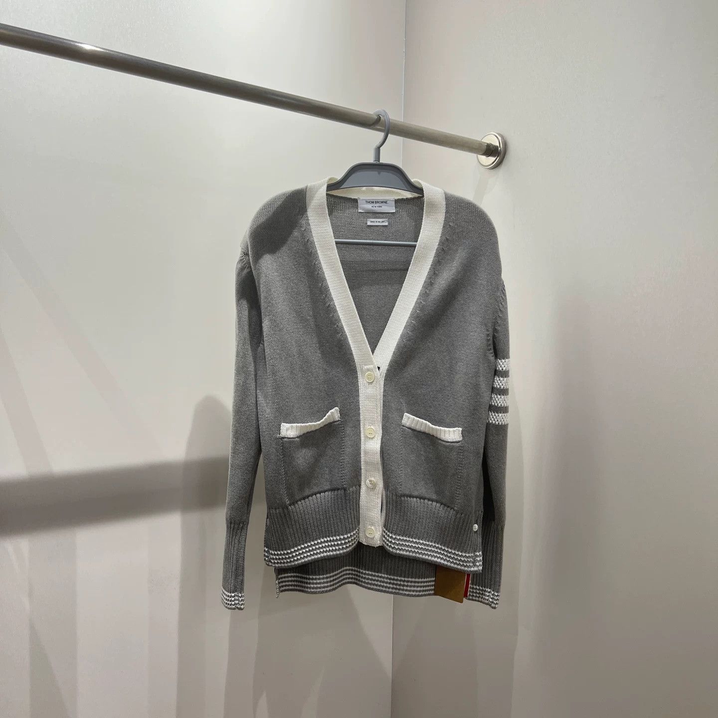 Thom Browne Thom Brown Gray V-Neck Long Sleeve Cardigan Size US XS / EU 42 / 0 - 1 Thumbnail