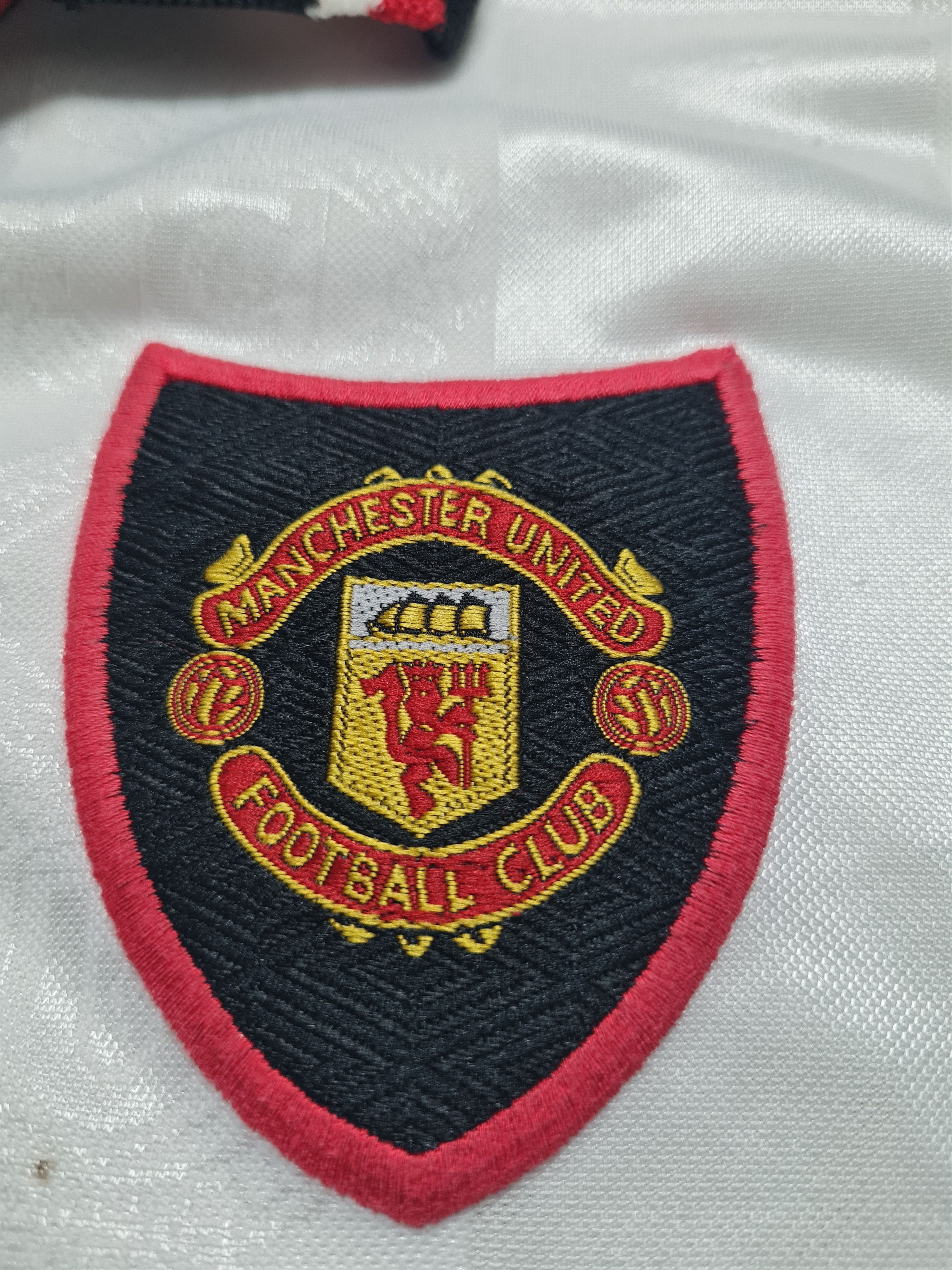 Umbro Manchester United Away Football Shirt 1997 – 1999 Size US S / EU 44-46 / 1 - 24 Thumbnail
