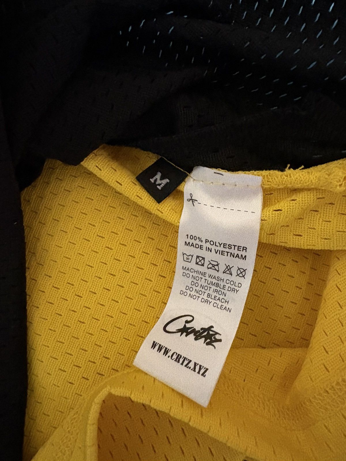 Corteiz Corteiz 95 REVERSIBLE MESH JERSEY BLACK / YELLOW Rare Size US M / EU 48-50 / 2 - 6 Thumbnail