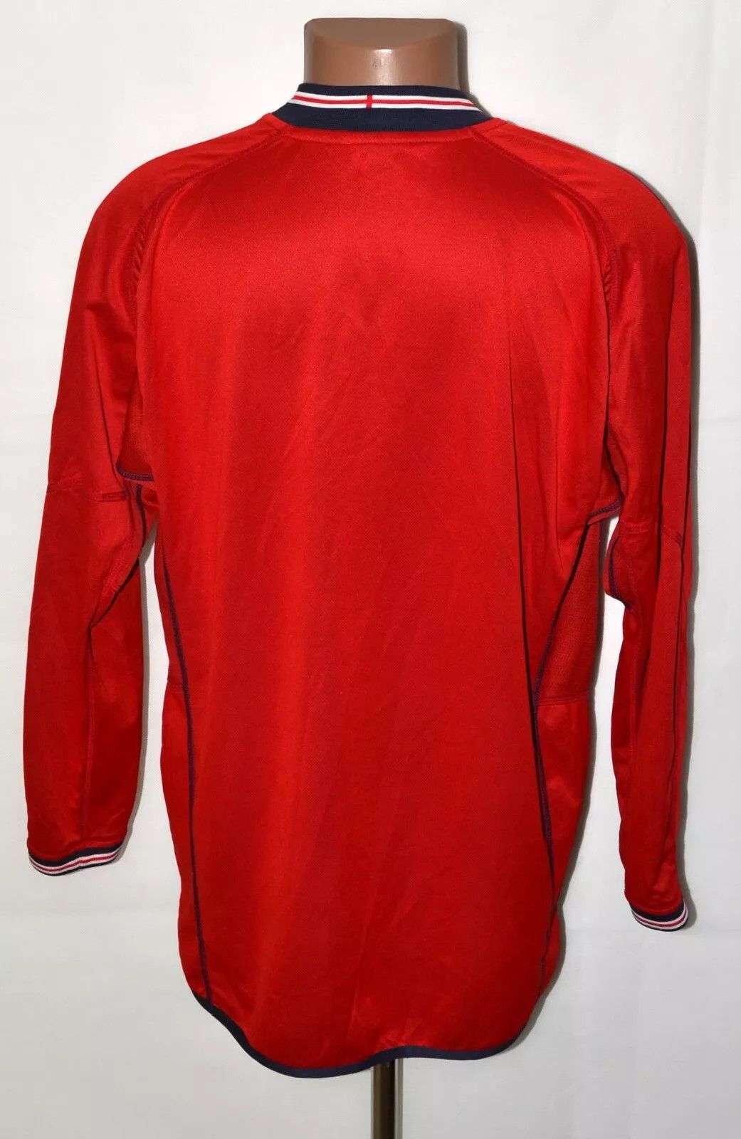 Umbro ENGLAND 2002/2003/2004 FOOTBALL SHIRT UMBRO XL ADULT LONG Size US XL / EU 56 / 4 - 2 Thumbnail