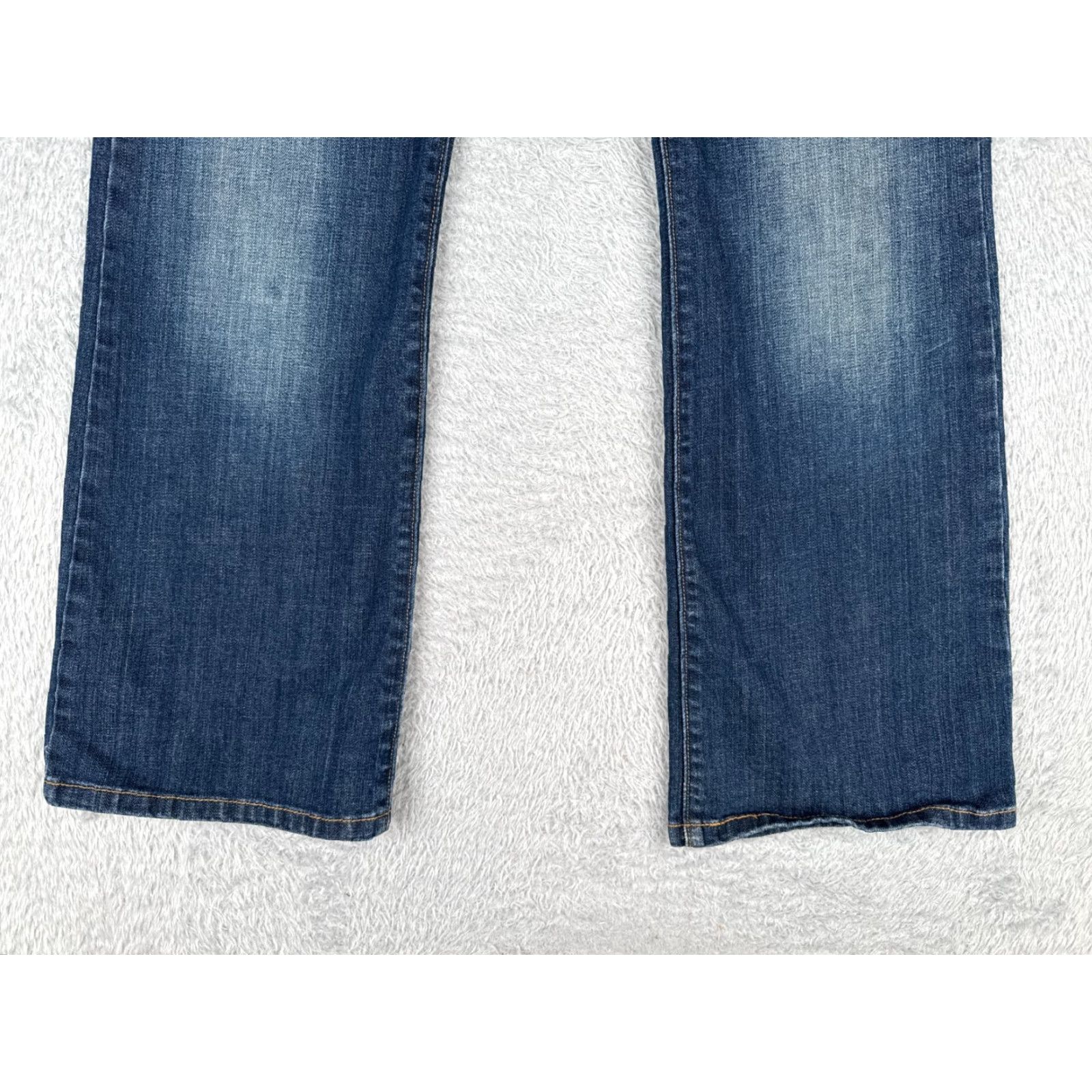 Levi's Levis Jeans Womens 12 Denim 545 Low Bootcut Cotton Blend Mid Rise Med Wash 32x29 Jeans Size 34" / US 12 / IT 48 - 2 Thumbnail