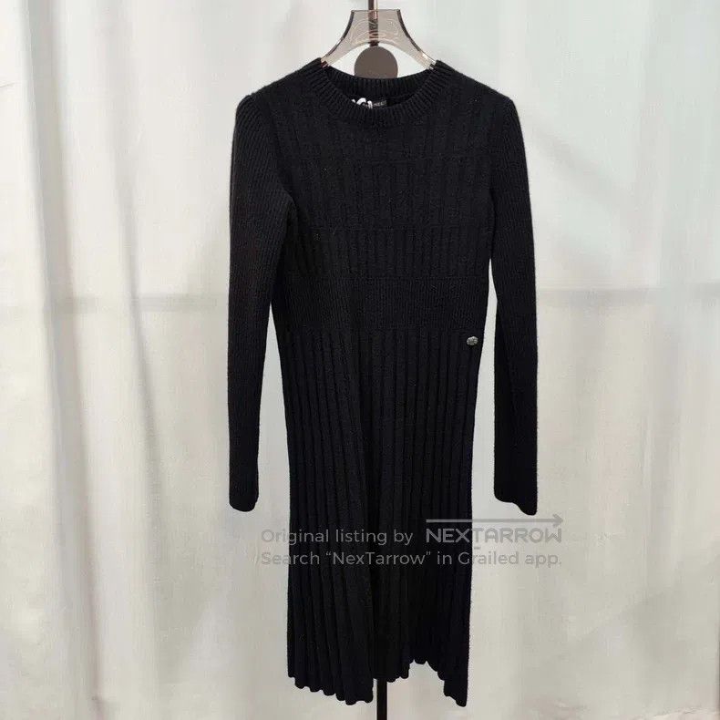 Chanel Chanel Cashmere dress Size XS / US 0-2 / IT 36-38 - 1 Thumbnail