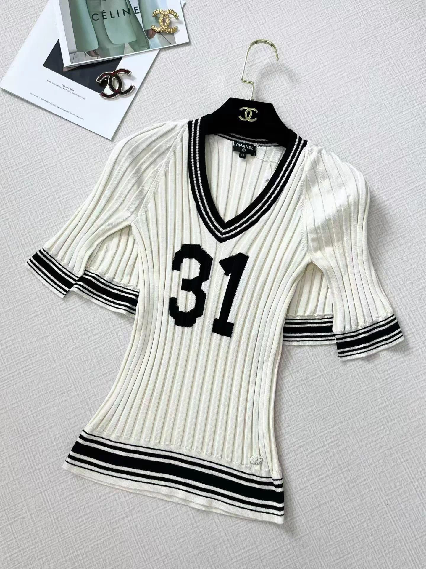 Chanel Chanel slim fit knit top 34 Size XS / US 0-2 / IT 36-38 - 2 Thumbnail