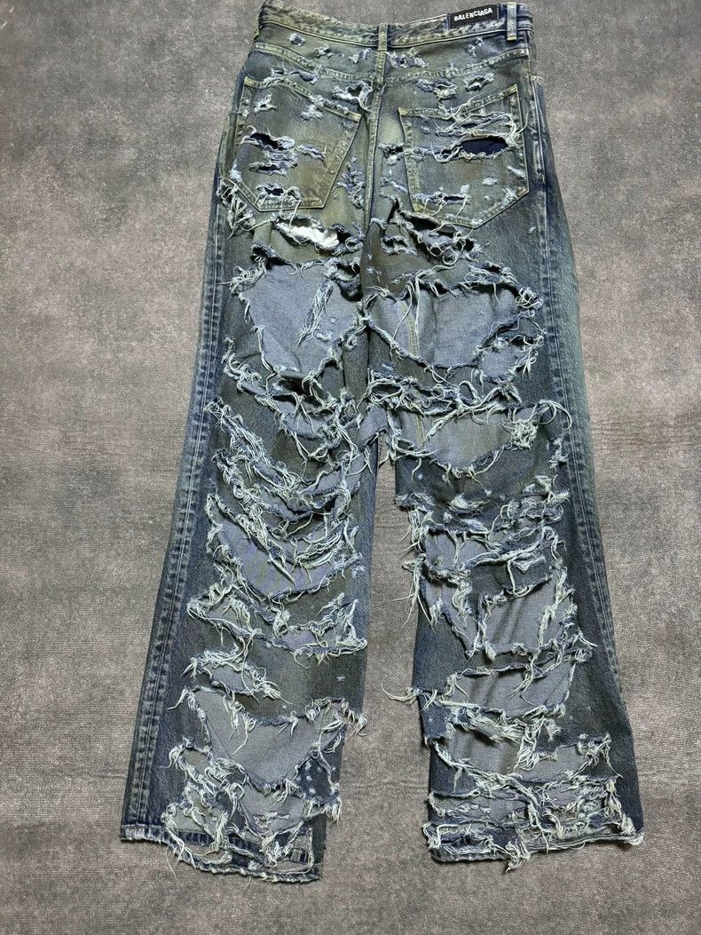 Balenciaga Balenciaga Super Destroyed Blue Jeans - dmc Size US 30 / EU 46 - 1 Thumbnail