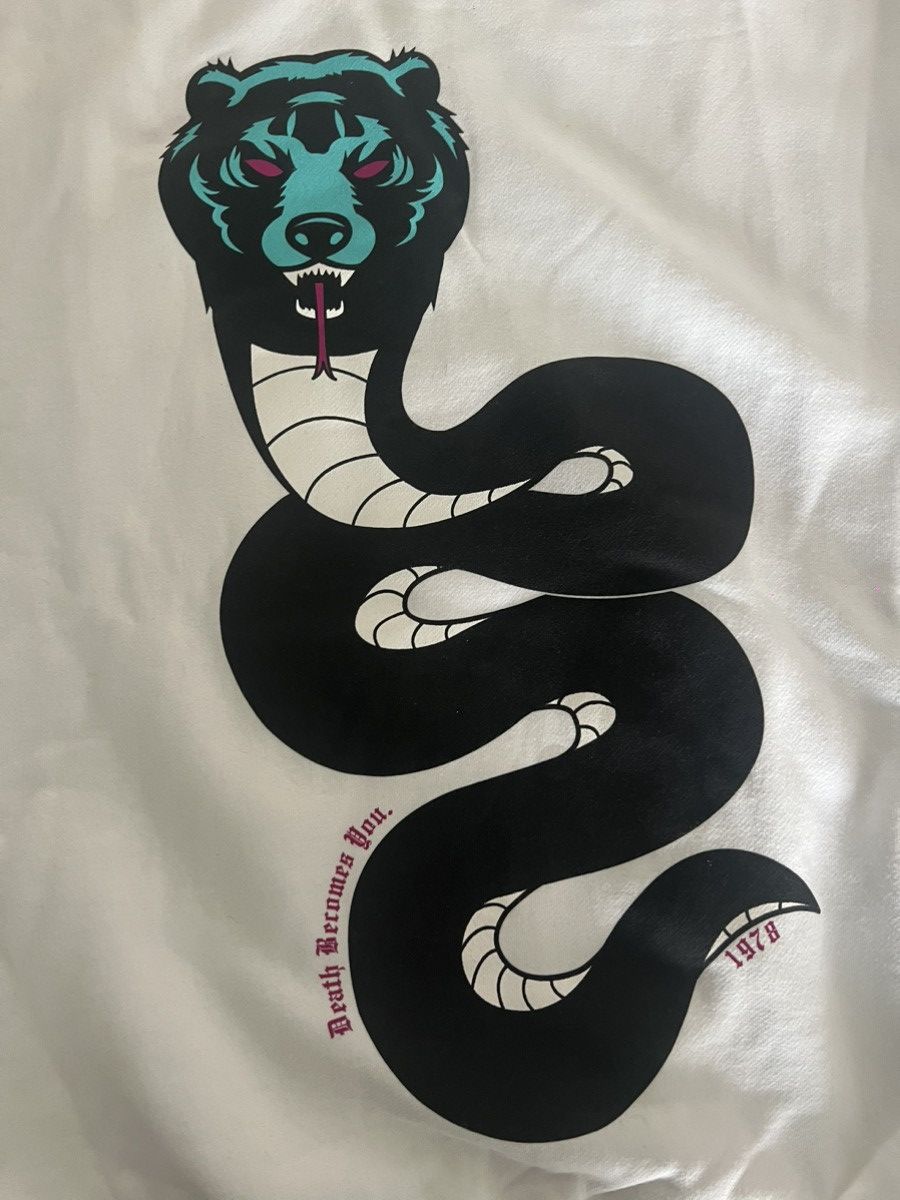 Mishka Vintage Mishka white crewneck Size US L / EU 52-54 / 3 - 1 Thumbnail