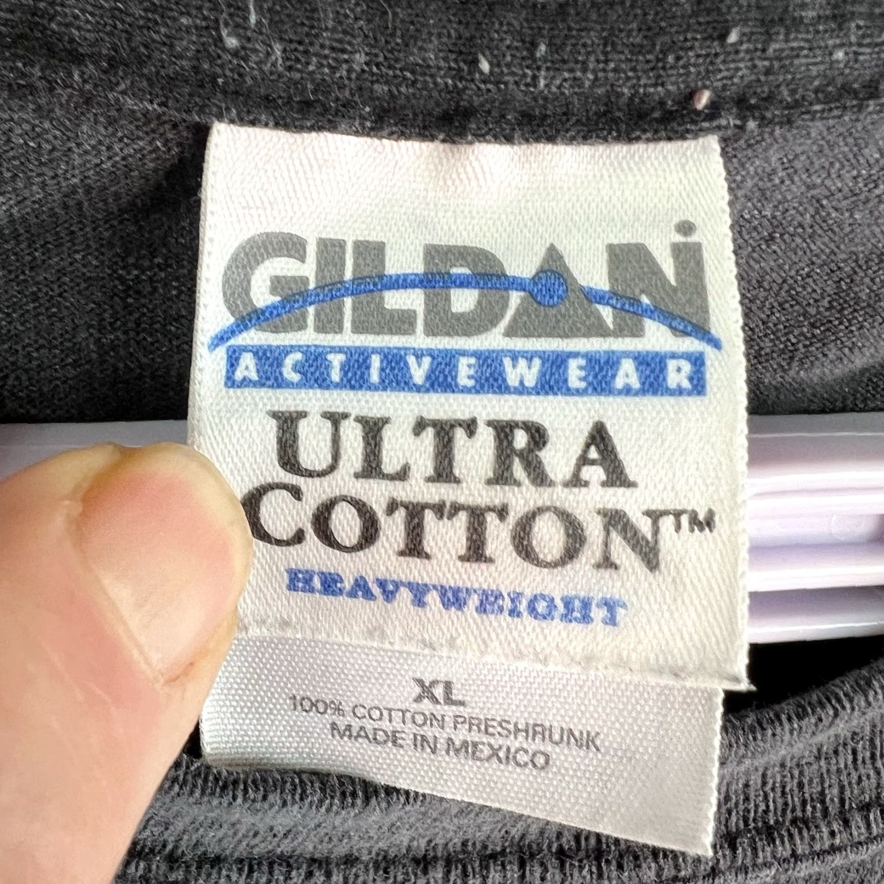 Gildan VINTAGE GILDAN 2004 GLEN Band Live Tour T-Shirt XL Black Graphic Mens Size US XL / EU 56 / 4 - 3 Thumbnail