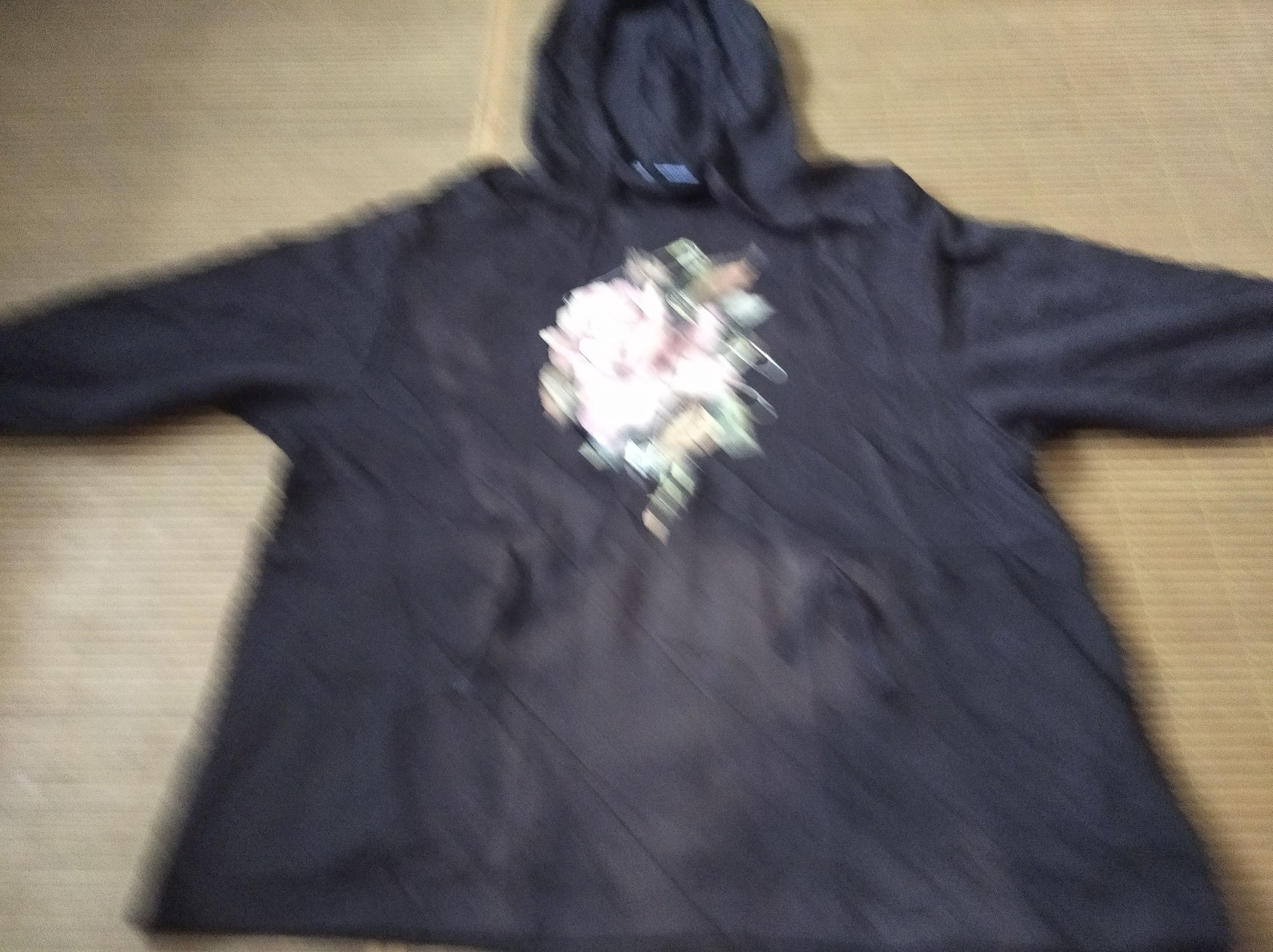 Japanese Brand × Jun Takahashi × Undercover Undercover x Gu Flower Sweatshirt Hoodie Designer Size US M / EU 48-50 / 2 - 11 Thumbnail