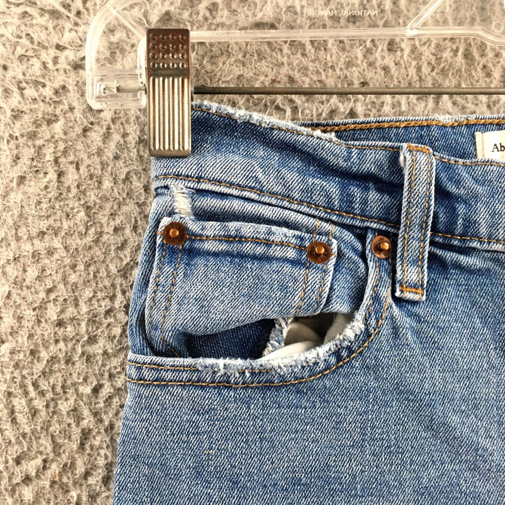 Abercrombie & Fitch Abercrombie & Fitch Jeans Womens 23 Blue The Mom High Rise Straight Leg Zip Fly Shirt? Size 40" / US 18 - 3 Thumbnail