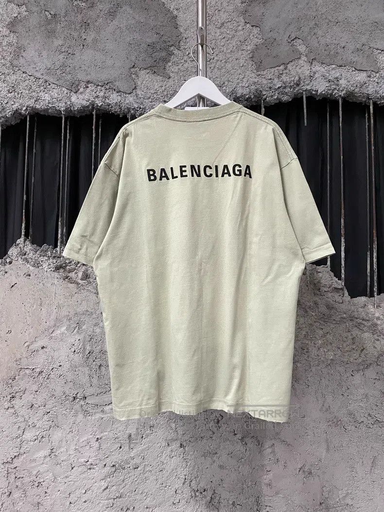 Balenciaga Balenciaga Washed and Distressed Short Sleeve Size US XS / EU 42 / 0 - 2 Thumbnail