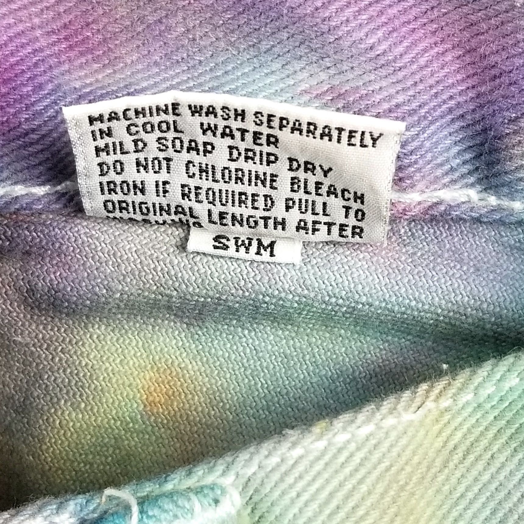 Bill Blass VINTAGE Bill Blass Tie Dye Jeans Unisex Adults High Rise Size 25X28 Festival Rave Blue Purple Pink Denim Size US 26 / EU 42 - 5 Thumbnail