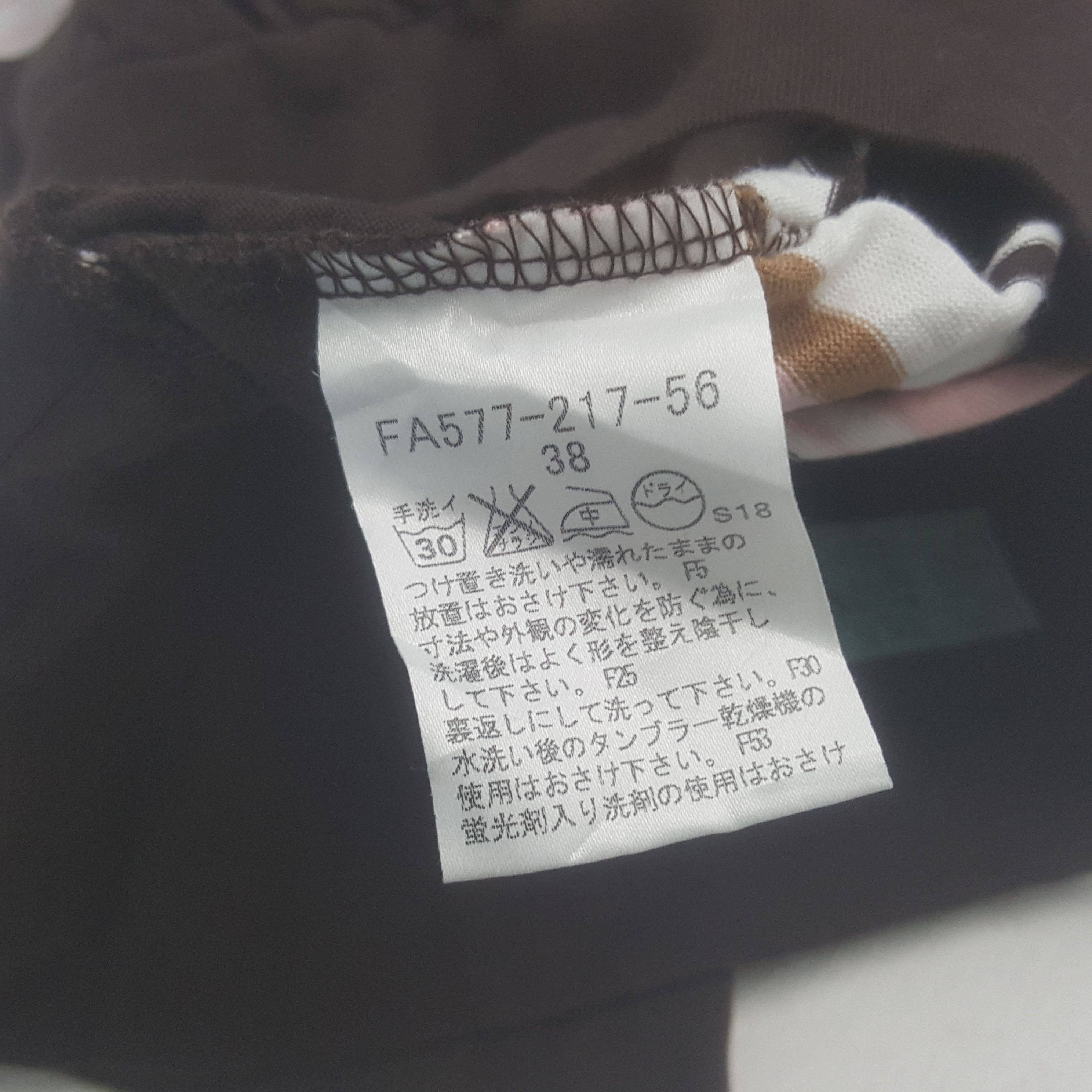 Burberry × Vintage Vintage Burberry London Striped Blue Label Tshirt Size XS / US 0-2 / IT 36-38 - 7 Thumbnail