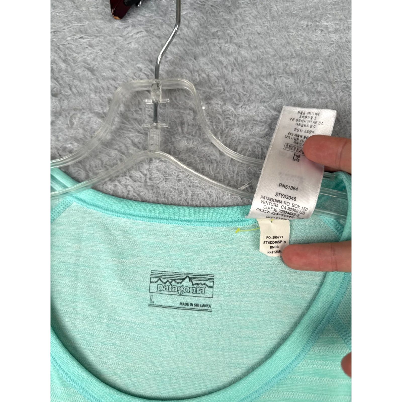 Patagonia Patagonia Shirt Women Large Blue Short Sleeve Crew Neck Gatewood Polyester Blend Size L / US 10 / IT 46 - 7 Thumbnail
