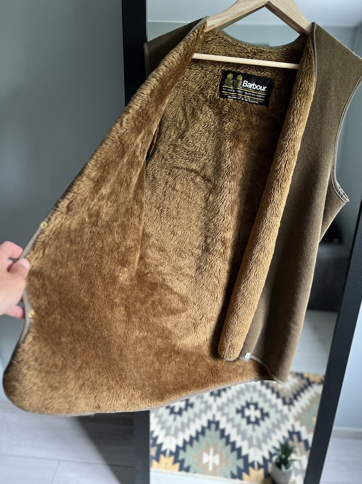 Barbour Vintage Barbour Pile Lining Faux Fur Acrylic Gilet Vest Size US XL / EU 56 / 4 - 4 Thumbnail