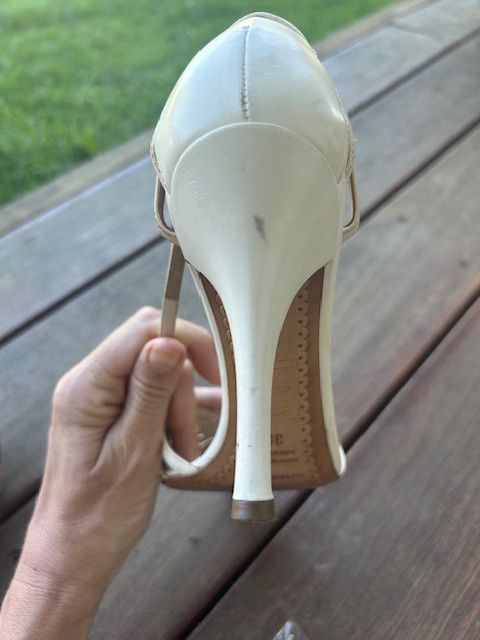 Sergio Rossi Sergio Rossi White Pumps Size US 9 / IT 39 - 3 Thumbnail