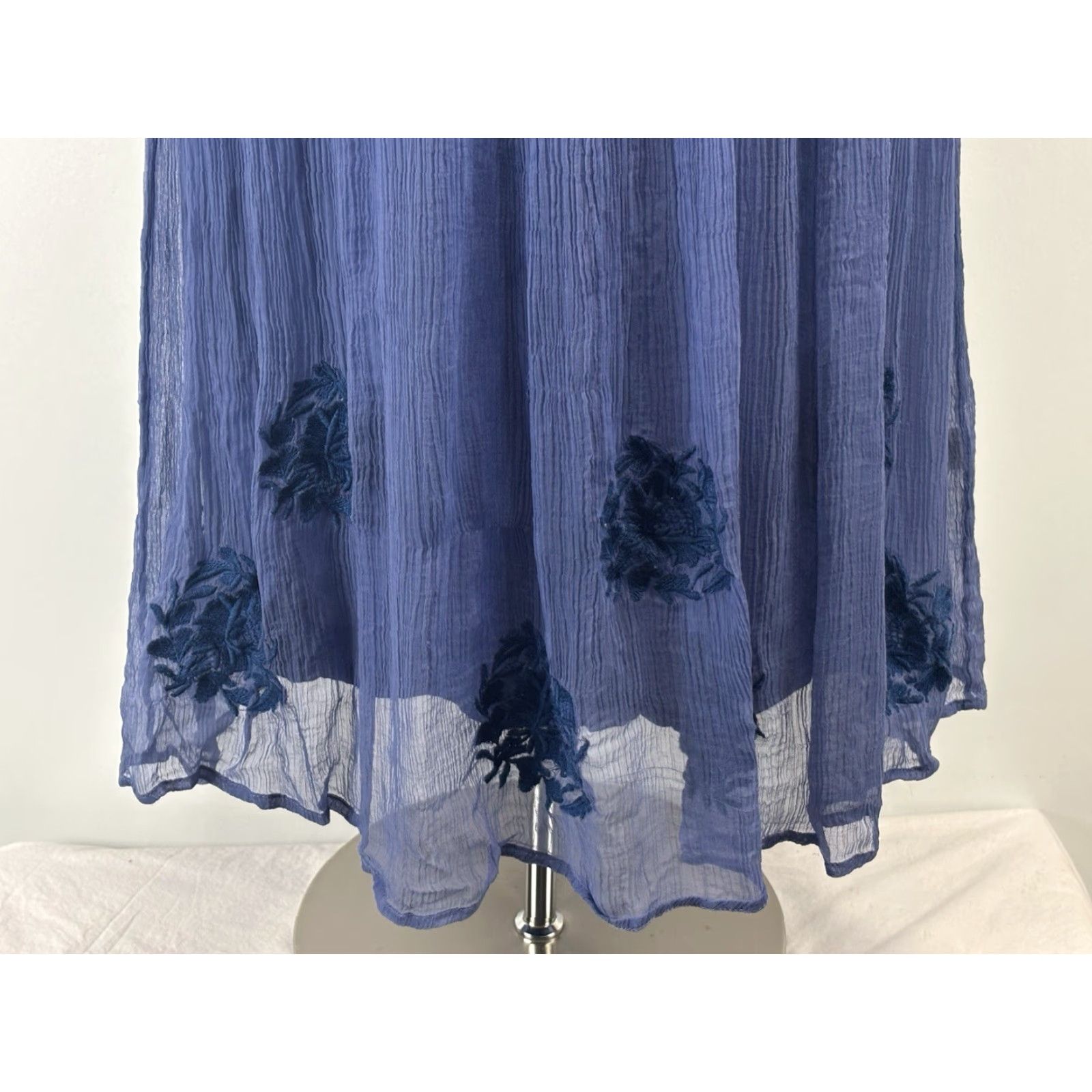 Vintage Sundance Led By Dreams Women's Blouson Floral Embroidered Drop Waist Midi Dress Petite S Blue Floral Embroidered Dress Vintage No Size L / US 10 / IT 46 - 6 Thumbnail