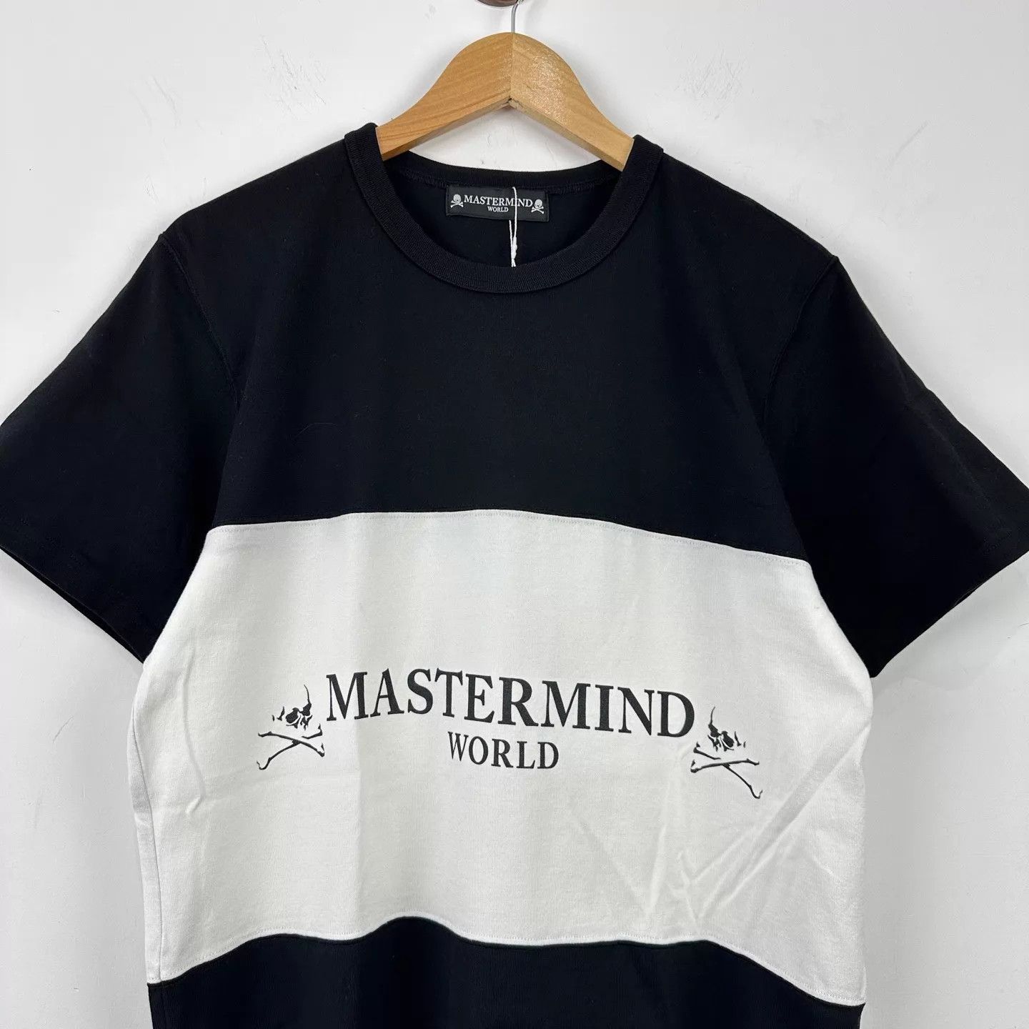 Mastermind Japan Mastermind World MMJ B&W Colorblock Skull T-Shirt M Size US M / EU 48-50 / 2 - 4 Thumbnail