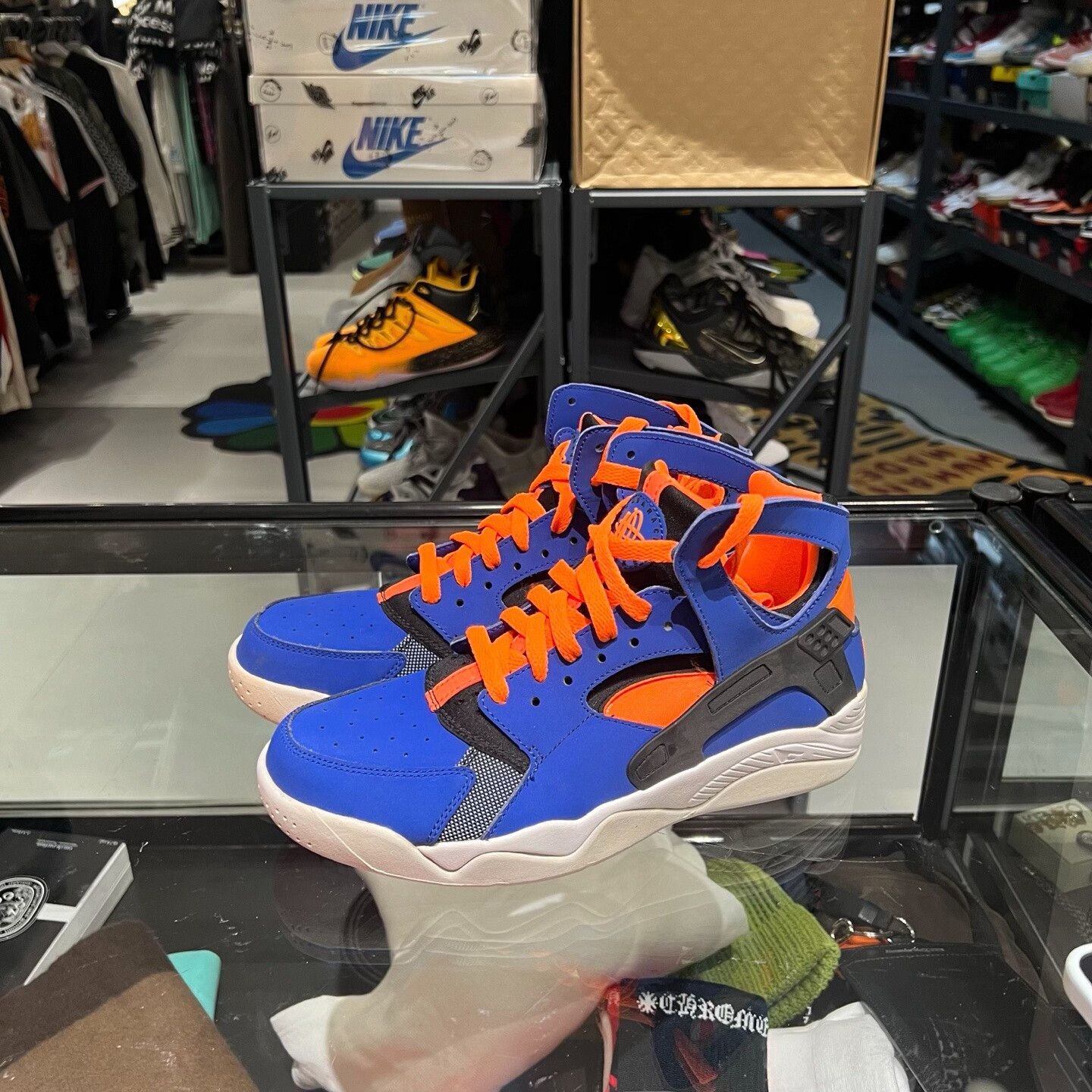 Nike Nike Lowtop Sneakers 8 Men Size US 8 / EU 41 - 1 Thumbnail