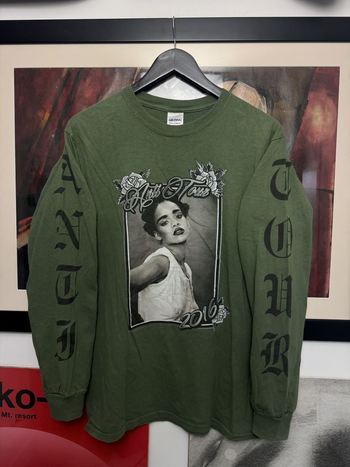 Rihanna Rihanna ANTI World Tour 2016 Graphic L/S T-shirt Asap Rocky Size US M / EU 48-50 / 2 - 1 Thumbnail