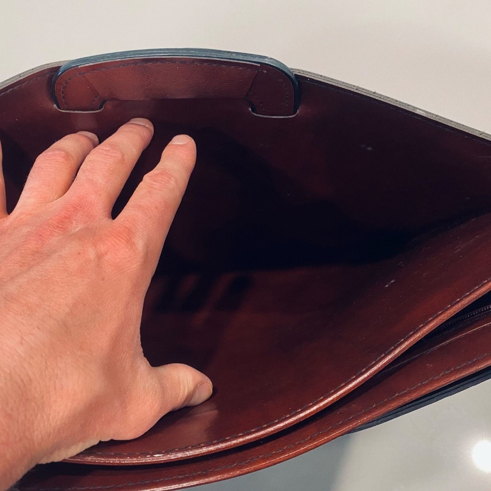 Oleg Cassini Oleg Cassini Vintage Leather Vintage Briefcase Size ONE SIZE - 10 Thumbnail