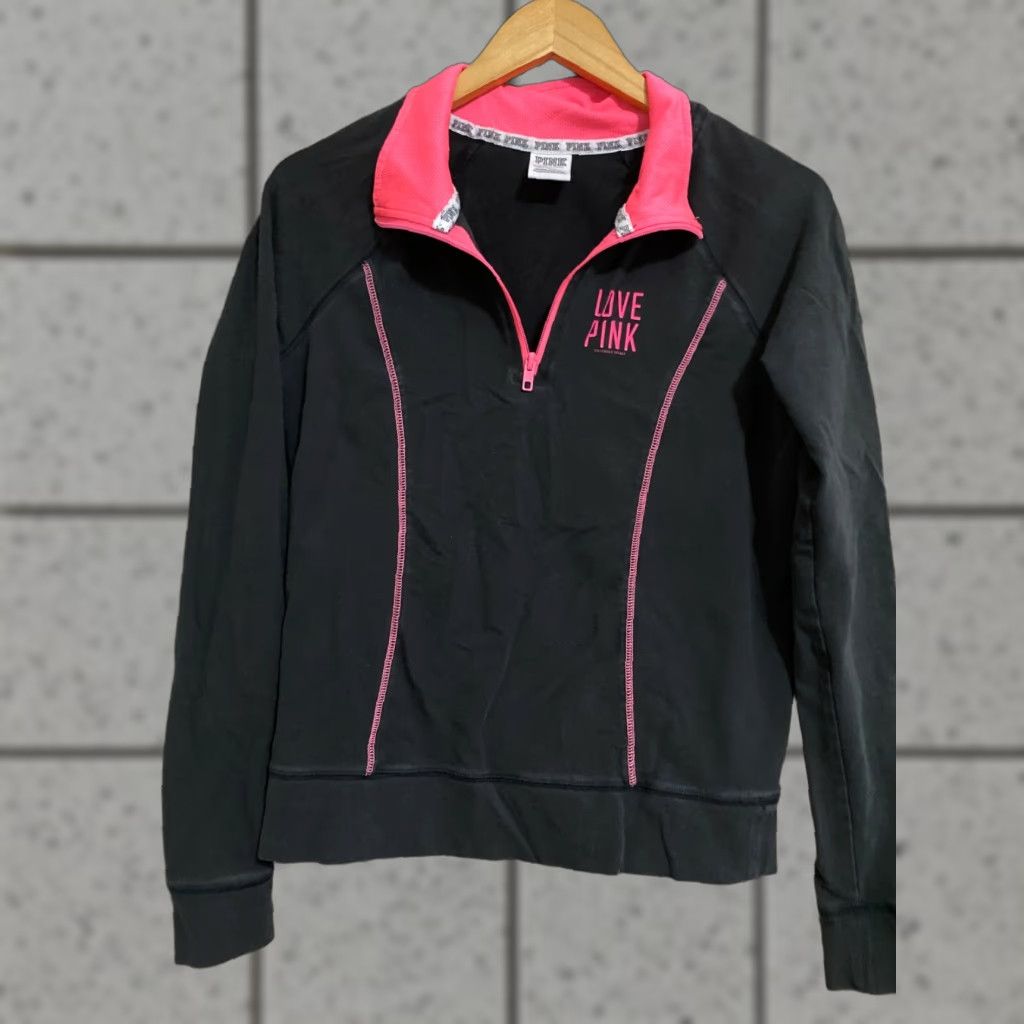 Victoria's Secret Victoria's Secret PINK Love Pink Ultimate 1/4 Zip Sweatshirt Black/Pink Size S-P Women Long Sleeve Pullover Zip 1/4 Love Theme Vintage No Size S / US 4 / IT 40 - 1 Thumbnail
