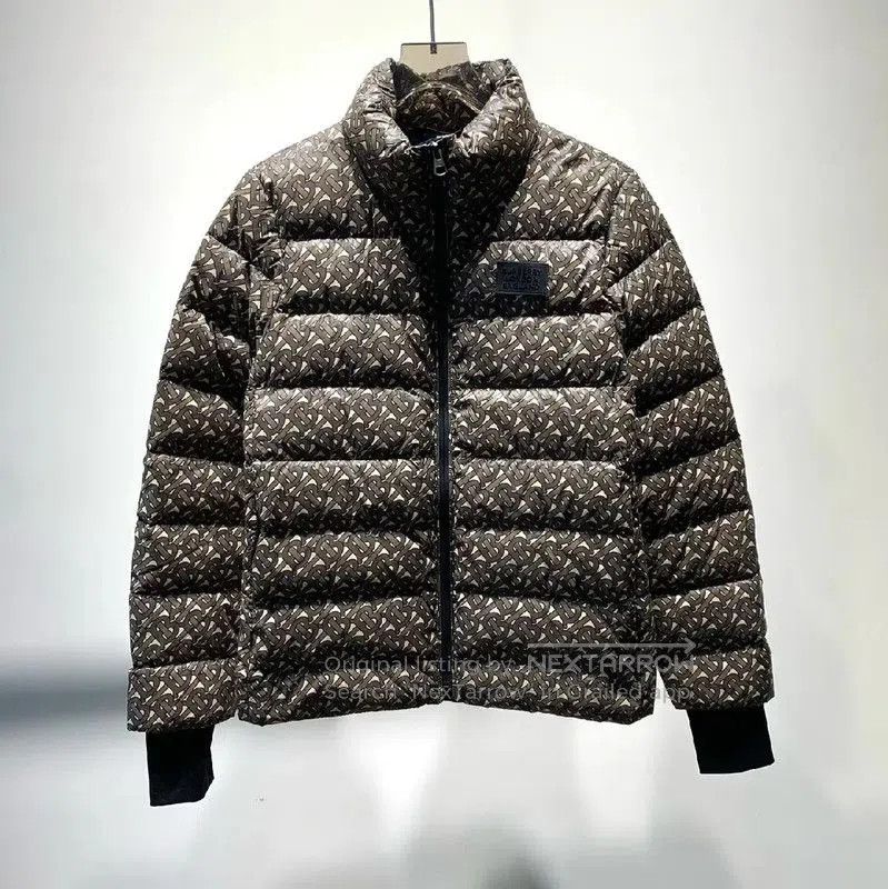 Burberry Burberry Women's Khaki Nylon Down Jacket. Size S / US 4 / IT 40 - 1 Thumbnail