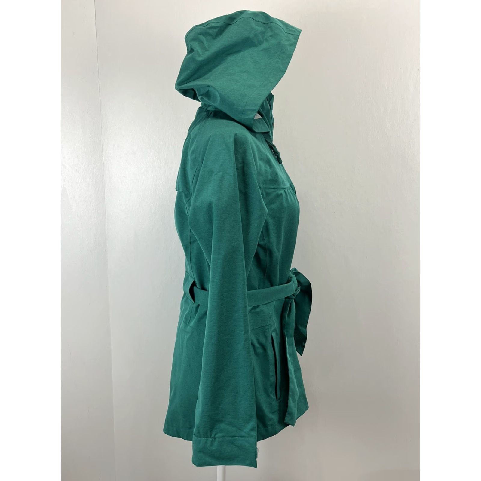 Prana prAna Eliza Hooded Jacket Sz Medium EUC Belted Waterproof Hiking Women’s Outdoor Belted Hooded Size M / US 6-8 / IT 42-44 - 4 Thumbnail