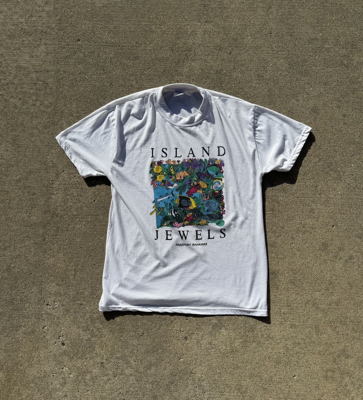 Other ISLAND JEWELS GRAPHIC TEE Size US XL / EU 56 / 4 - 3 Thumbnail