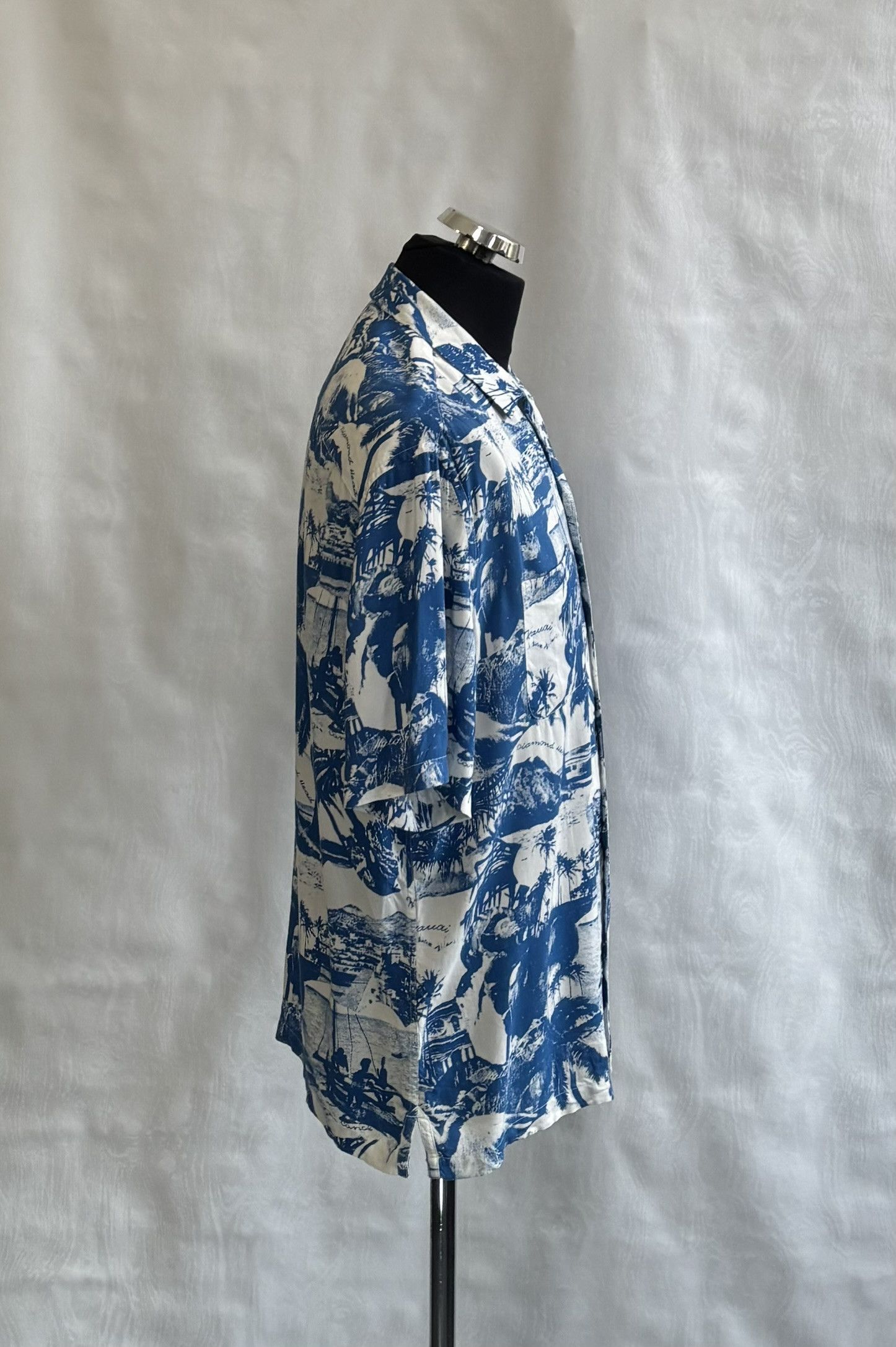 Allsaints Allsaints Hawaiian shirt size. S fit M/L Size US S / EU 44-46 / 1 - 4 Thumbnail