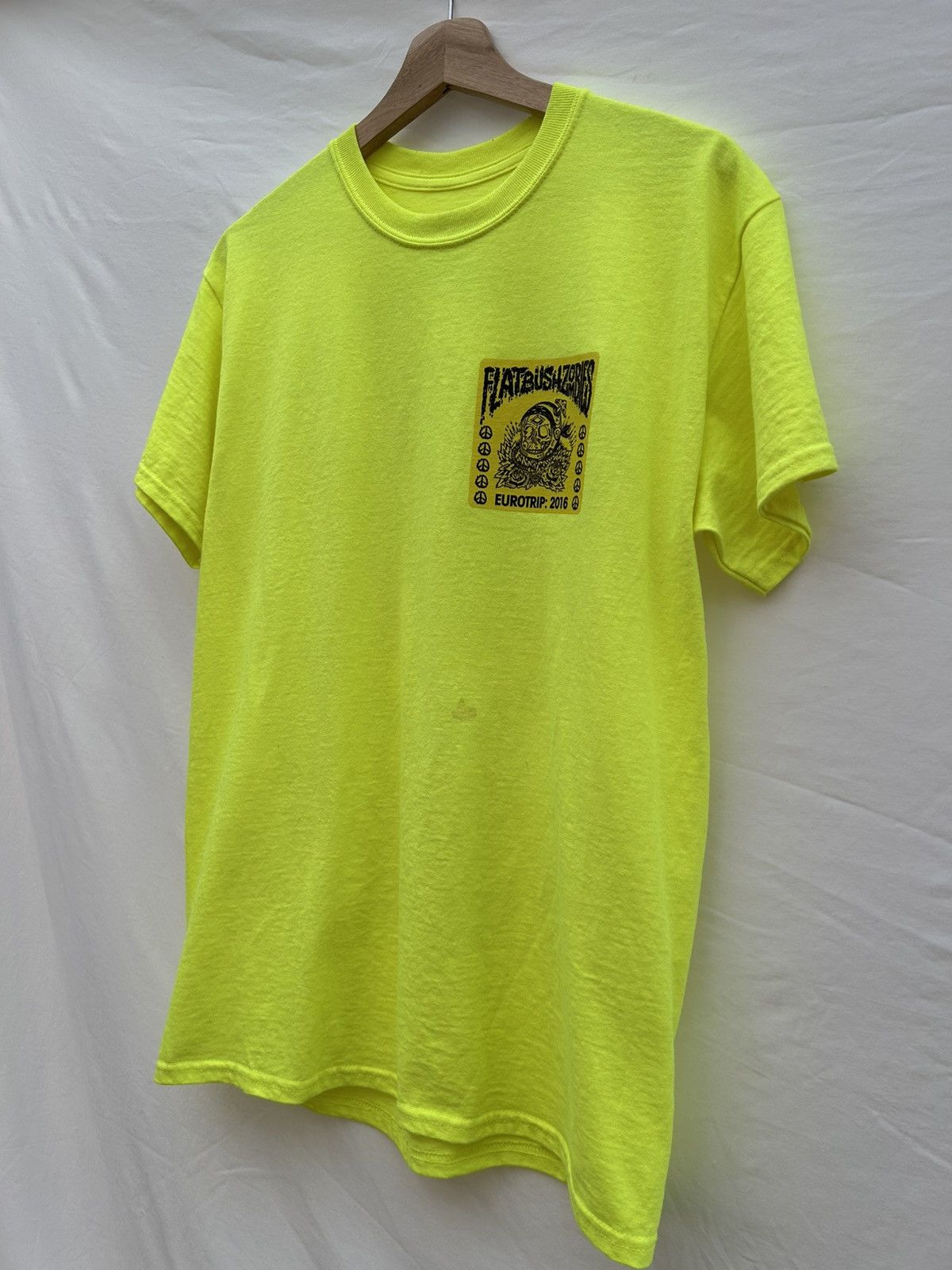 Flatbush Zombies Flatbush Zombies 2016 Eurotrip Tour Tee Neon Yellow M Size US M / EU 48-50 / 2 - 14 Thumbnail