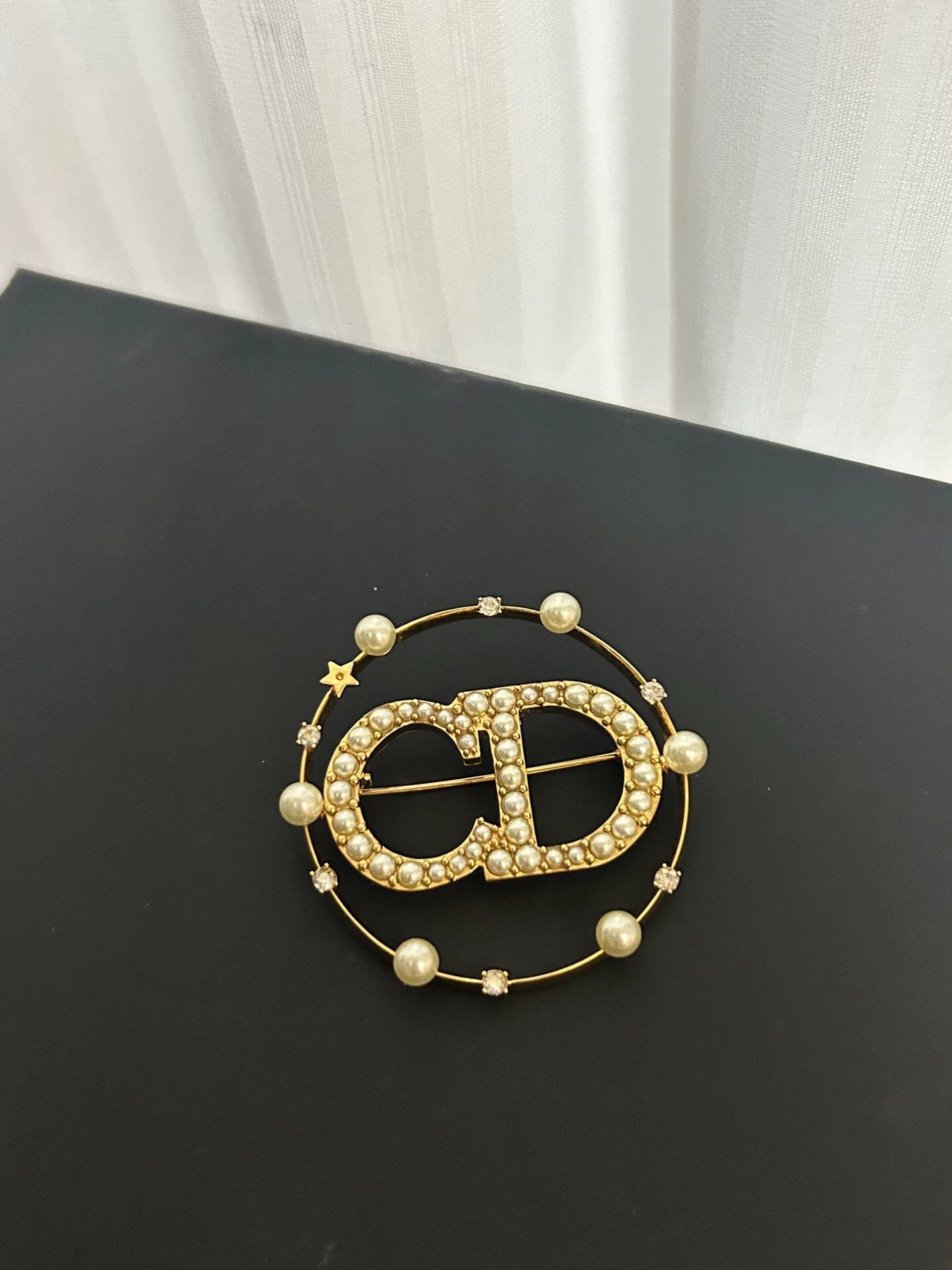 Dior Dior Clair D Lune Gold-Plated Bead Brooch 99 New Size ONE SIZE - 1 Thumbnail