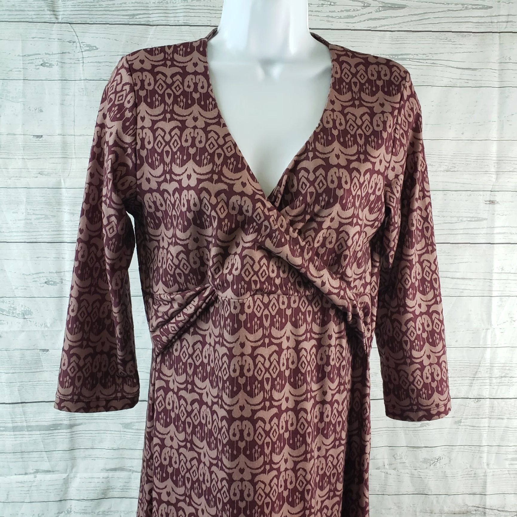 Prana Prana Dress Womens Medium Maroon V-Neck 3/4 Sleeve Knit Polyester Short Vintage: No (adjusted) Size M / US 6-8 / IT 42-44 - 2 Thumbnail