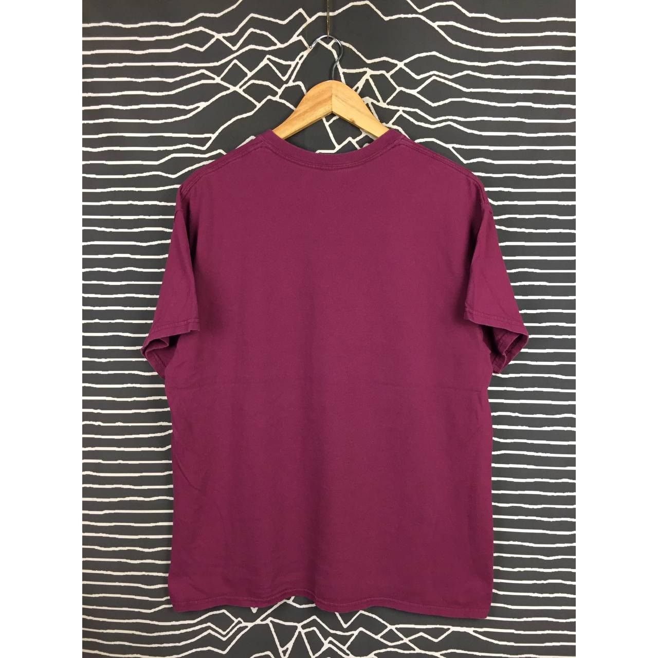 Vintage Harry Potter And The Cursed Child Hogwarts School Logo Tee Size US L / EU 52-54 / 3 - 5 Thumbnail