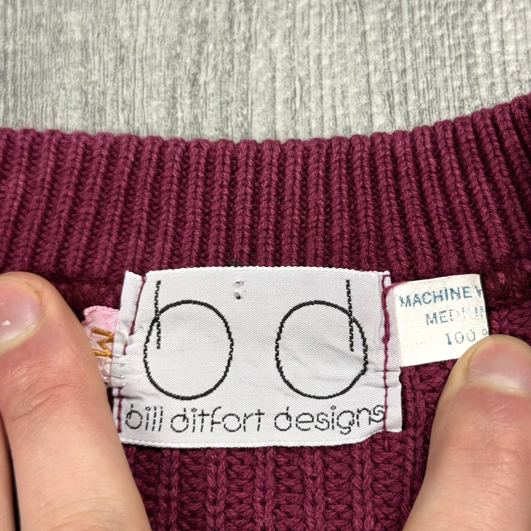 Vintage VINTAGE Bill Ditfort 80s 90s Knit Sweater Mens Medium Maroon V-Neck Pullover Classic Size US M / EU 48-50 / 2 - 3 Thumbnail