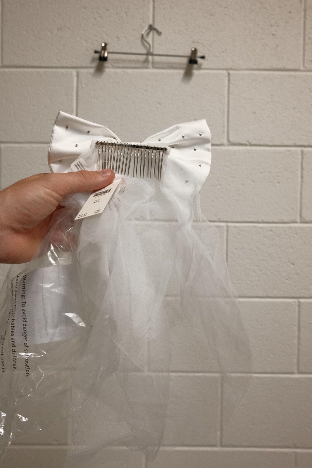 Other White Pearl Embellished Bow Hair Comb with Veil Size ONE SIZE - 2 Thumbnail