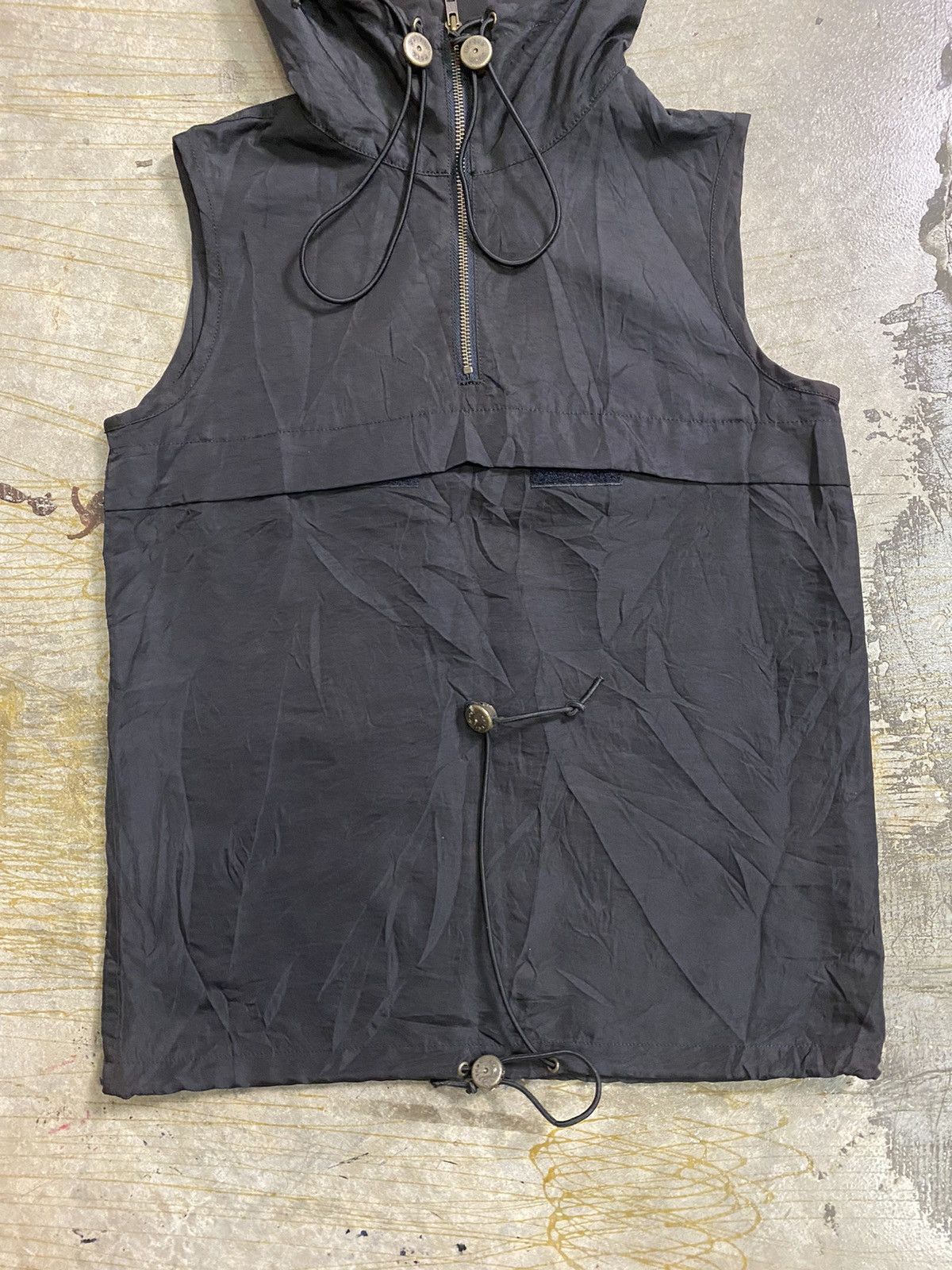 Beauty Beast SS99 Beauty:Beast Dark knight Poem kangaro pocket sleeveless Size US M / EU 48-50 / 2 - 8 Thumbnail