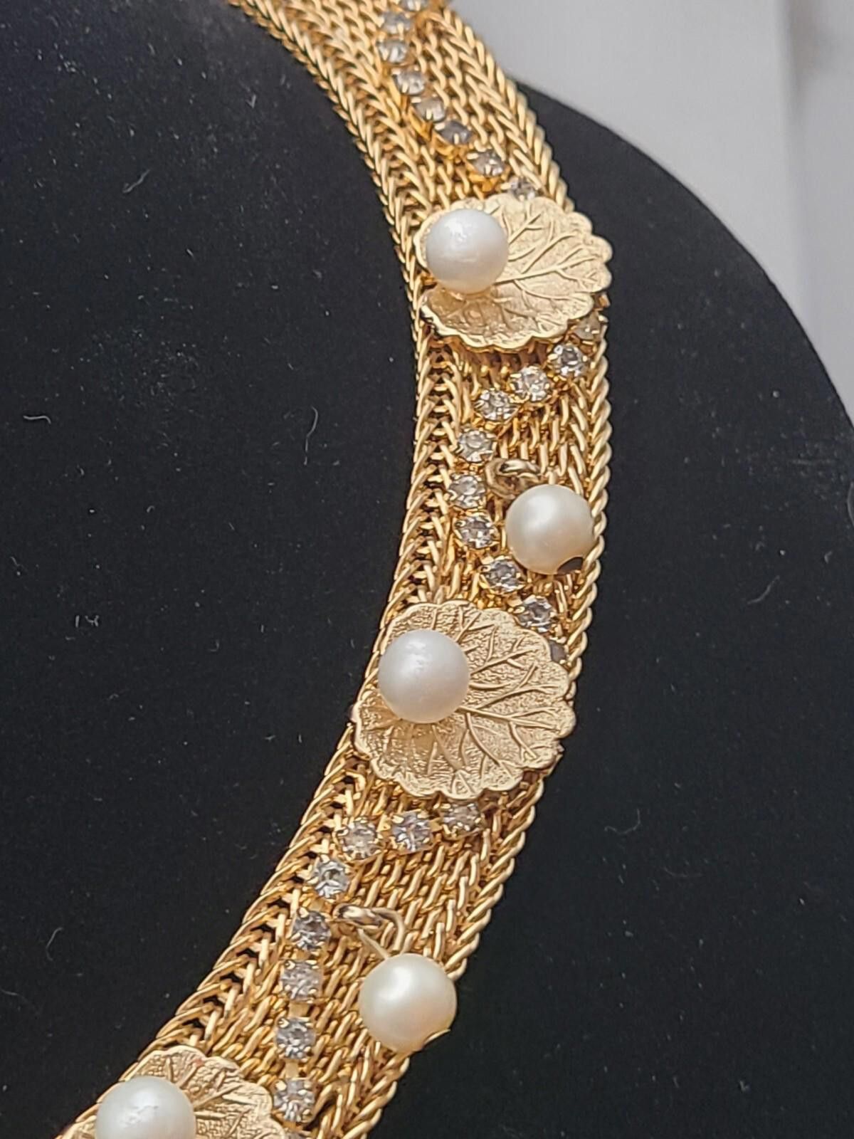RAGEBLUE Rare Vintage Signed Hobe Choker Pearls Rhinestones Lily Pads Size ONE SIZE - 3 Thumbnail